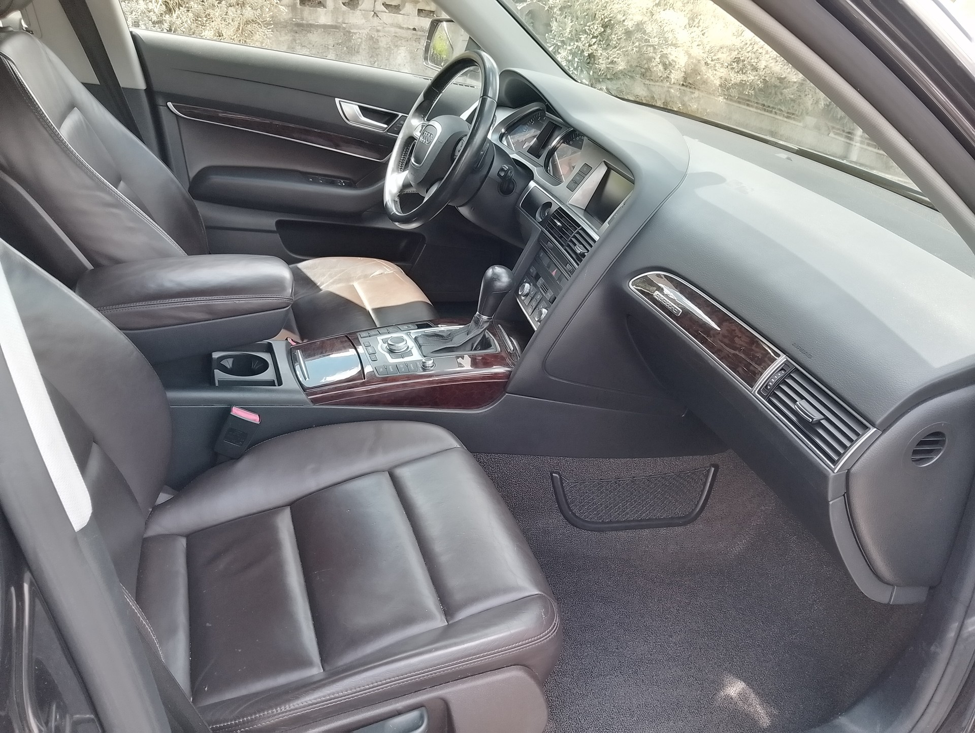 AUDI A6 allroad 3.2 FSI quattro-image-14