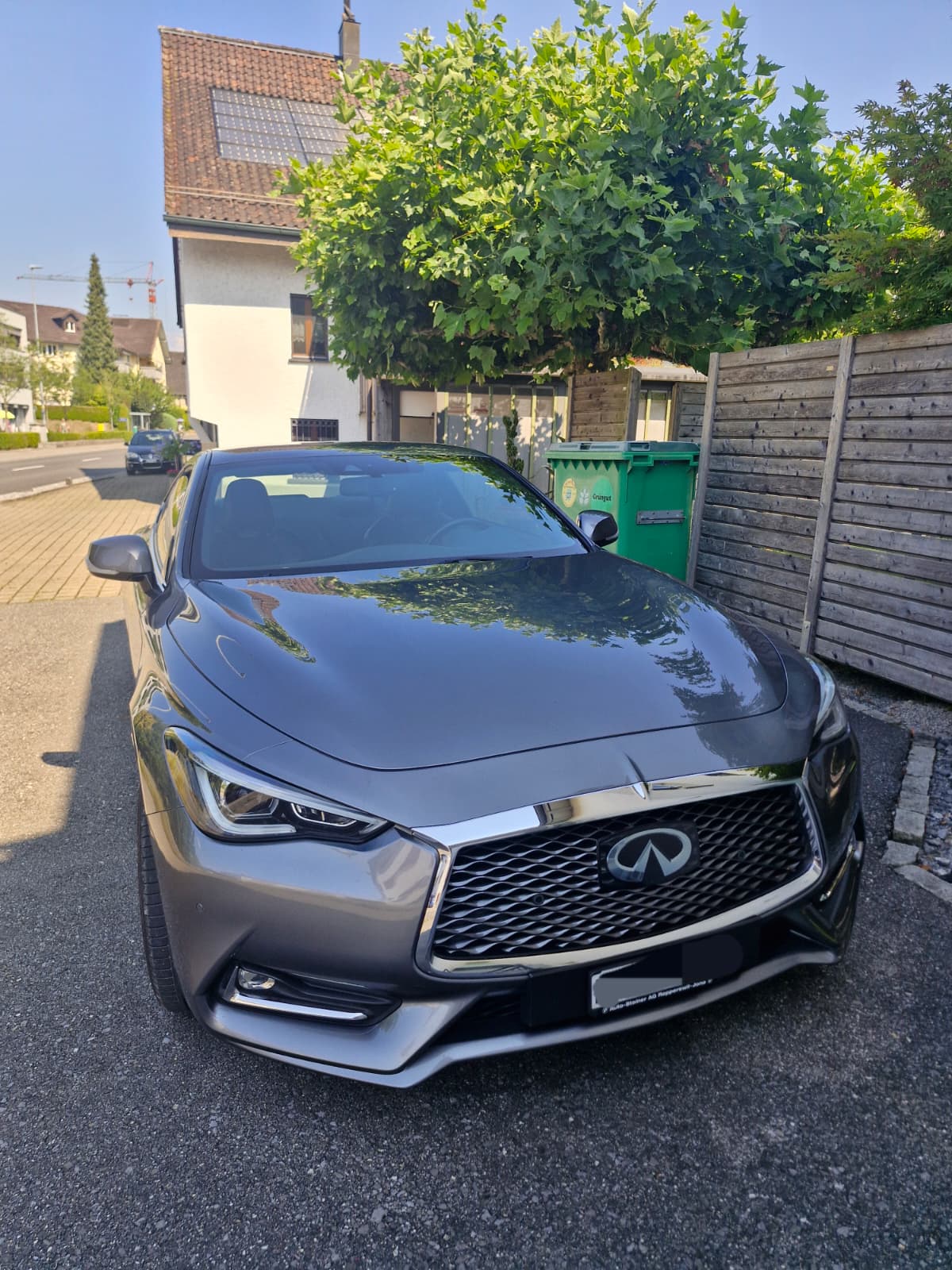 INFINITI 2.0t S Sport Tech