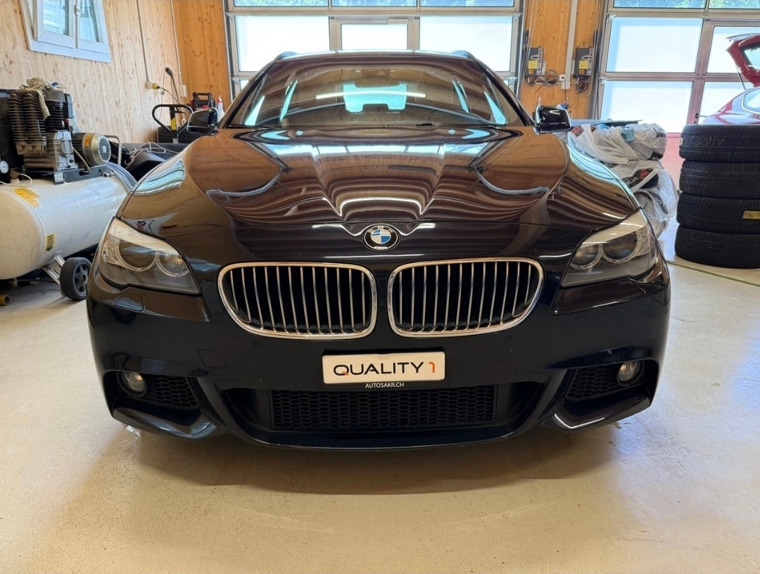 BMW 535i Touring Steptronic-showroom-element-1