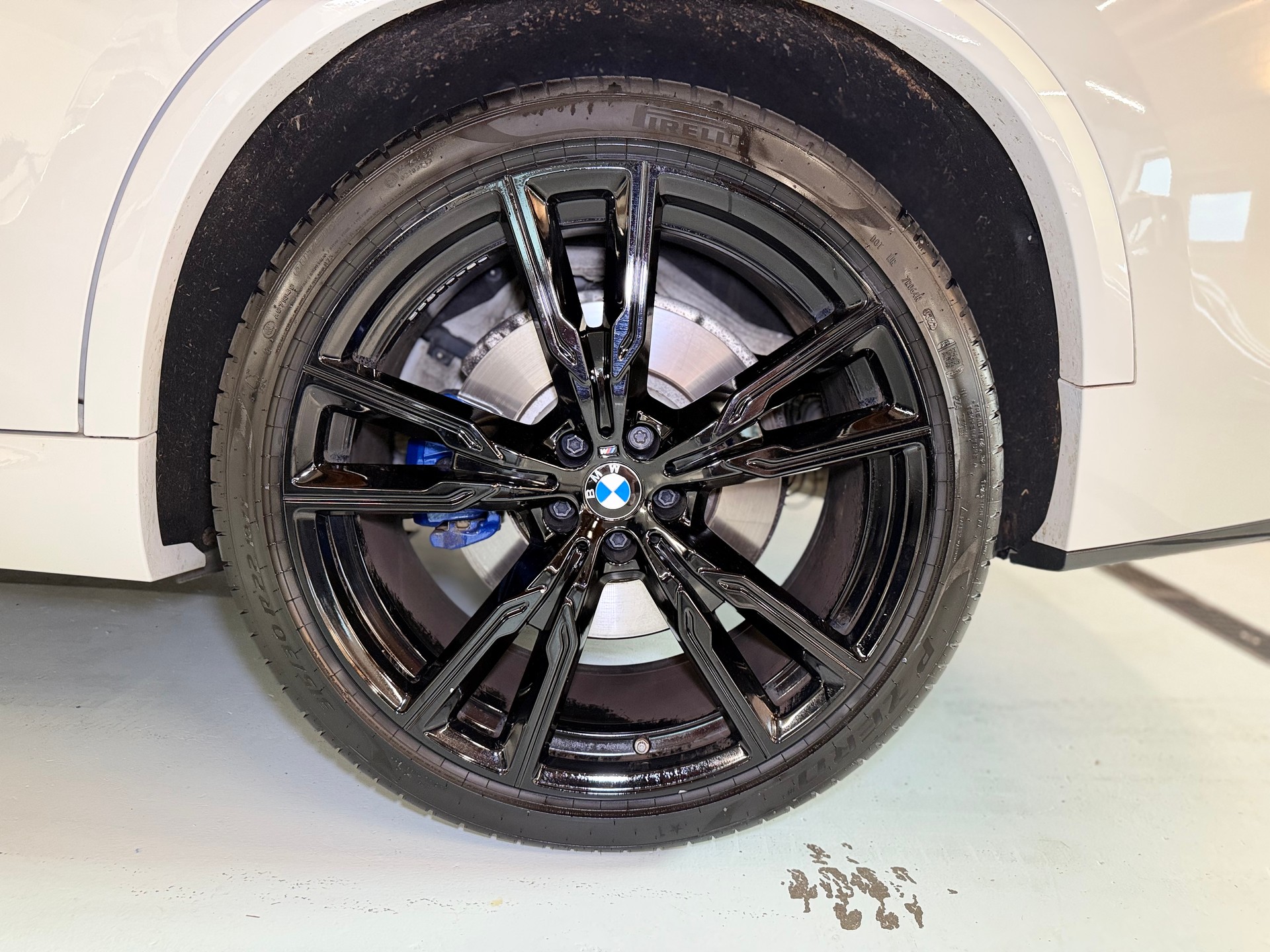 BMW X5 xDrive M50d Steptronic-image-16