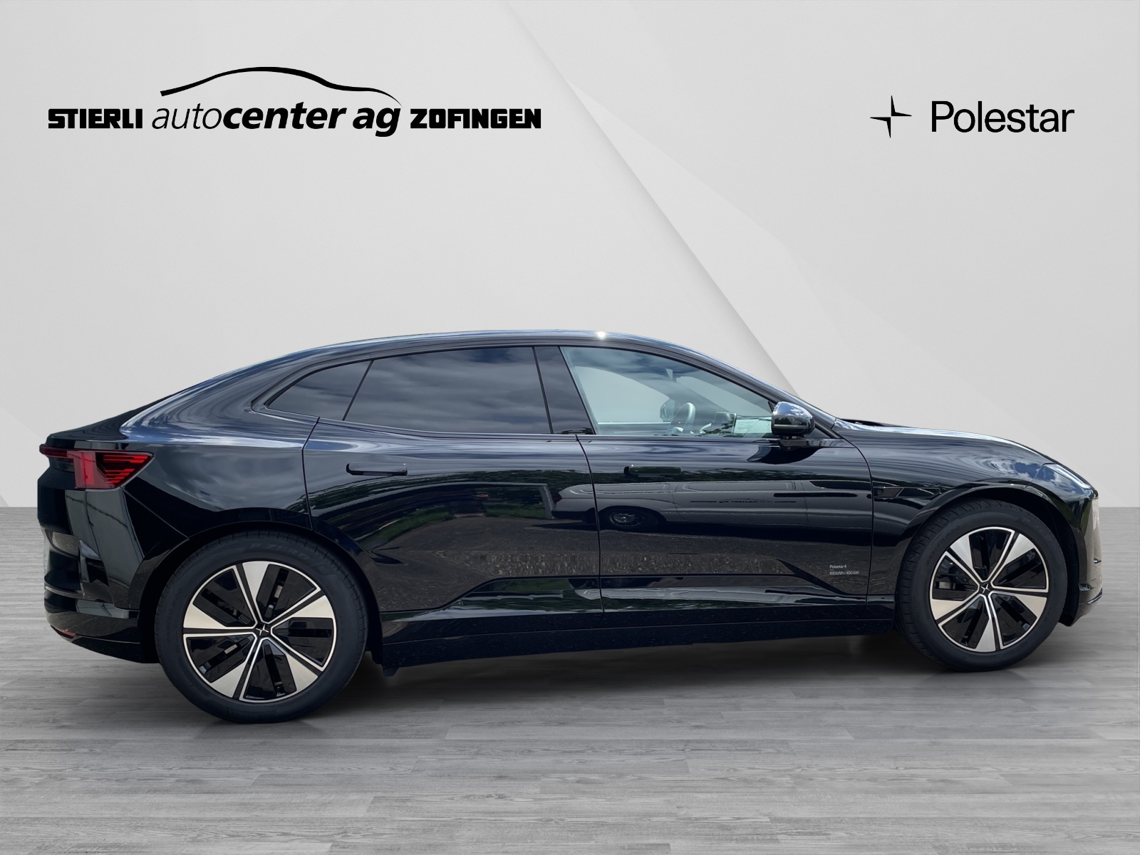 POLESTAR 4 Long Range Dual Motor-showroom-element-3