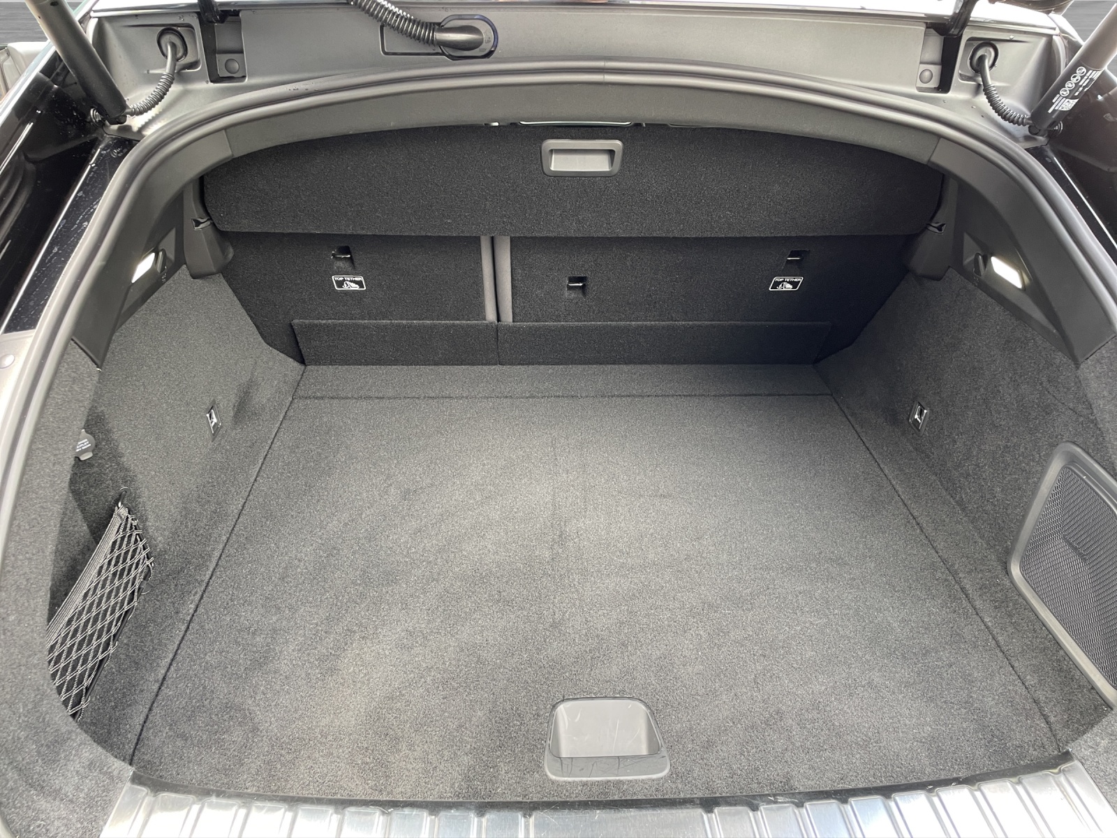 POLESTAR 4 Long Range Dual Motor-image-14