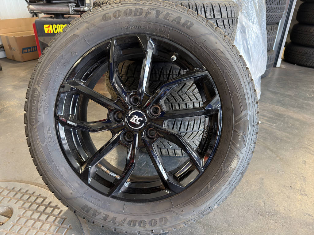 TOYOTA C-HR 2.0 VVTi HSD Trend-image-22