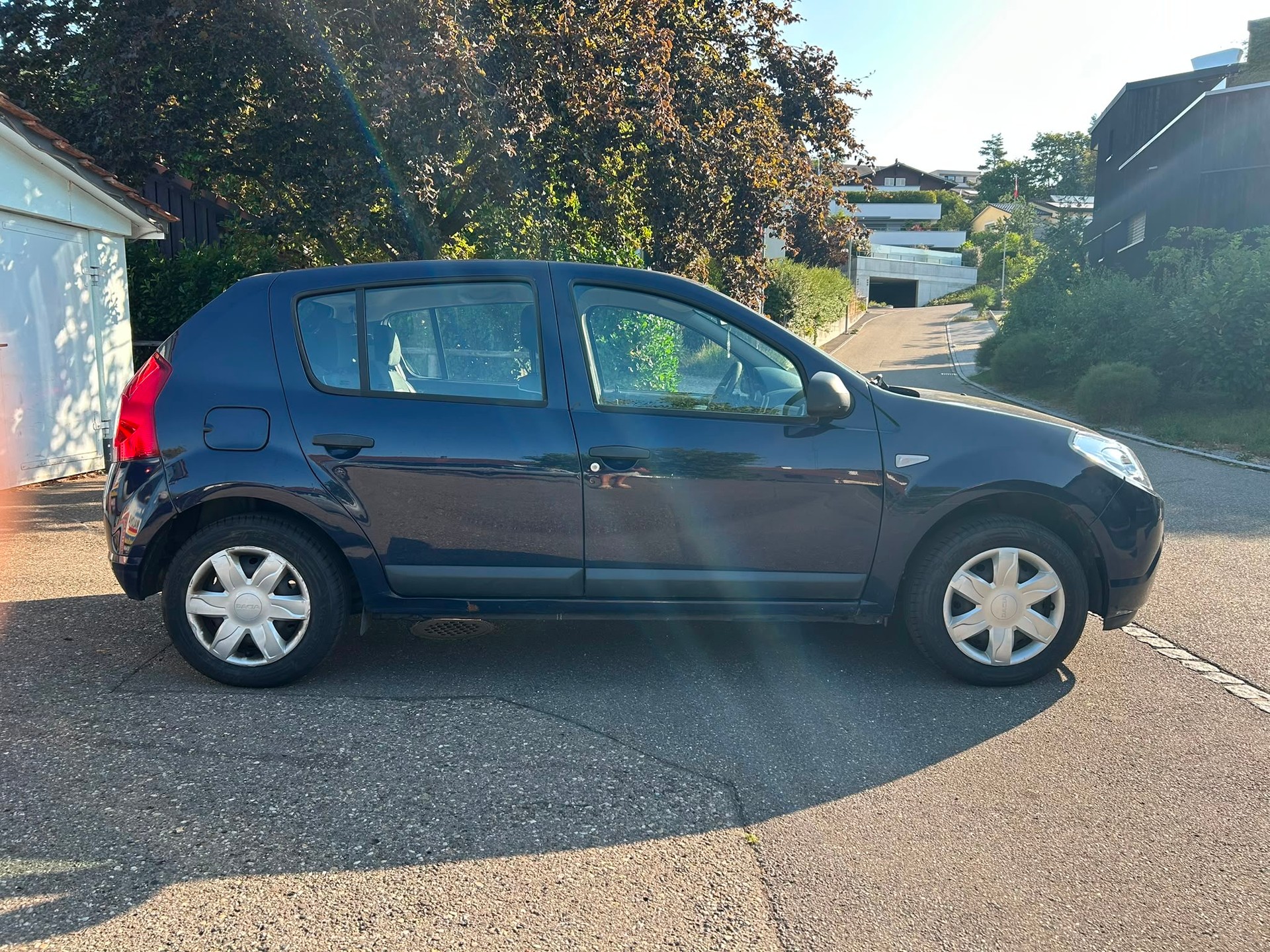 DACIA Sandero 1.2-showroom-element-1