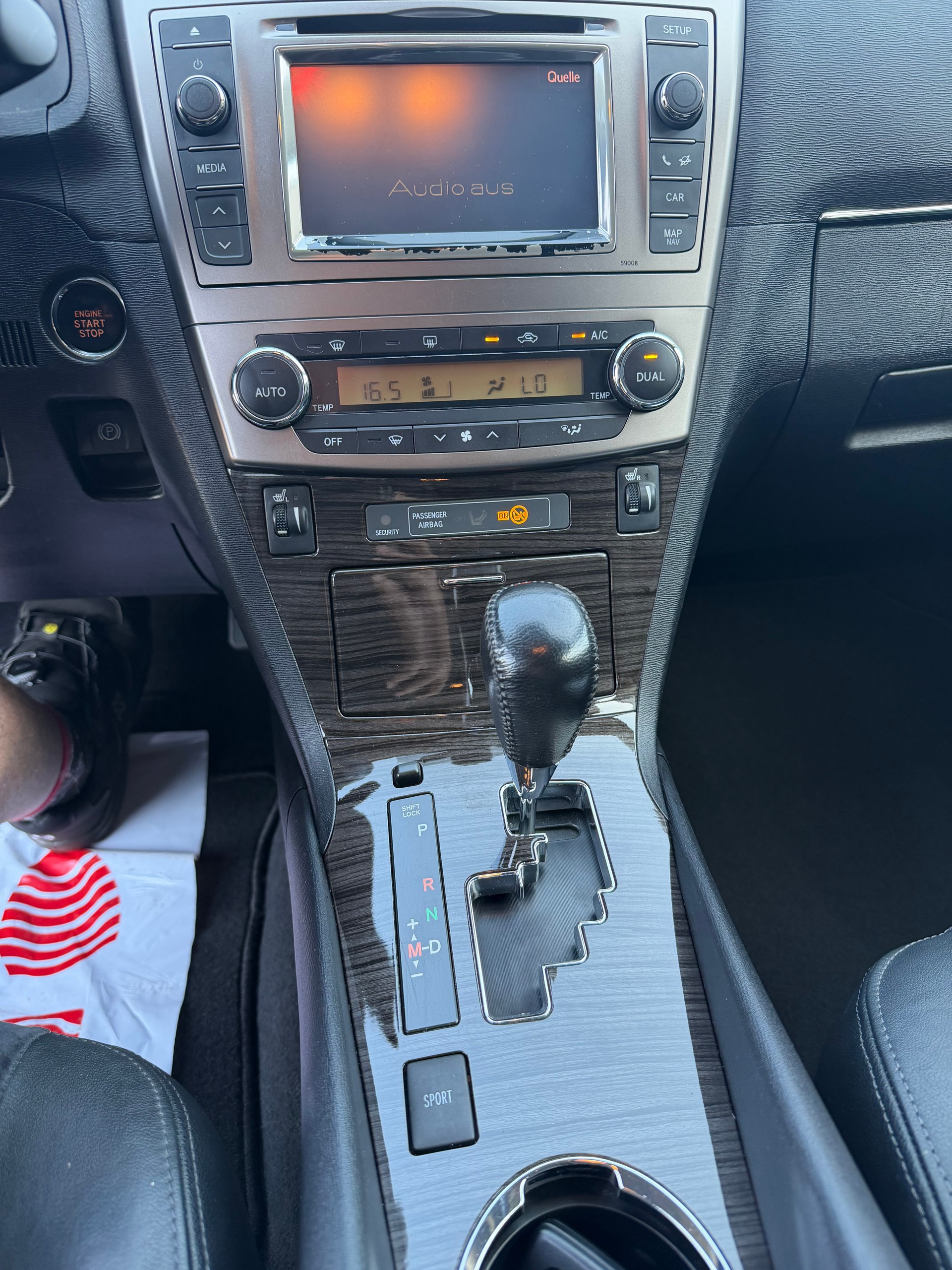 TOYOTA Avensis Sportswagon 2.0 Sol Premium Multidrive-image-12