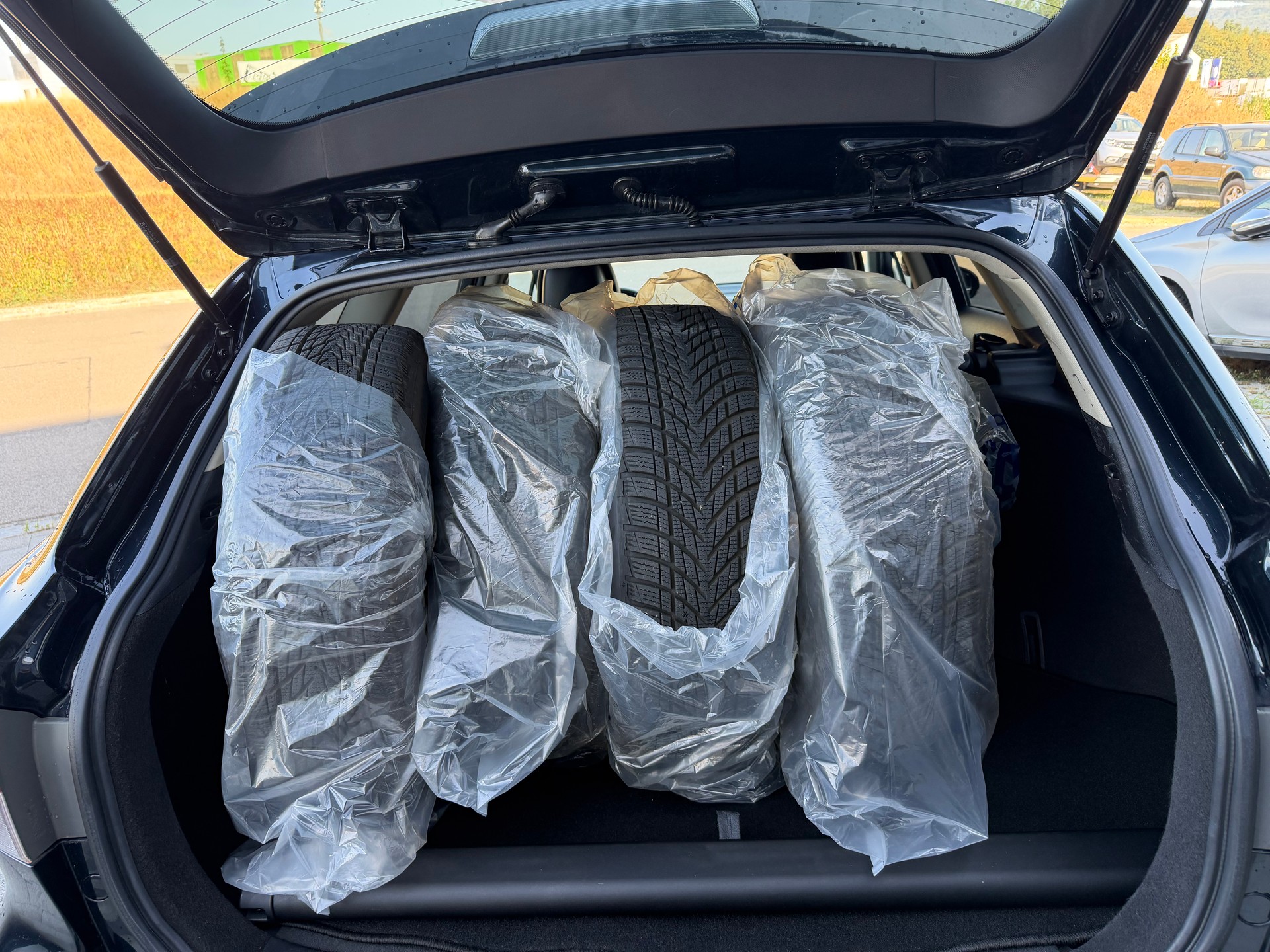 TOYOTA Avensis Sportswagon 2.0 Sol Premium Multidrive-image-10
