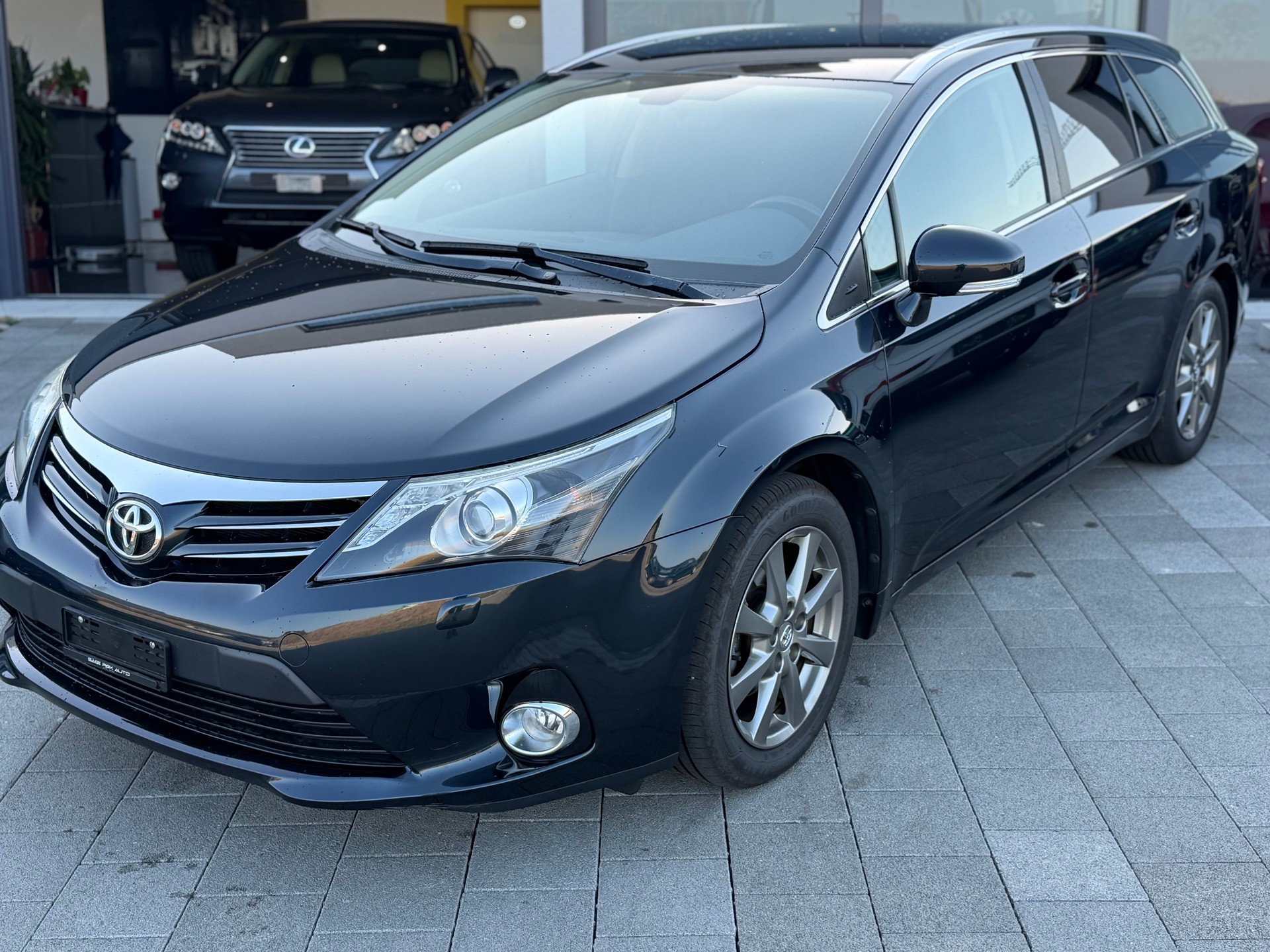 TOYOTA Avensis Sportswagon 2.0 Sol Premium Multidrive-showroom-element-2