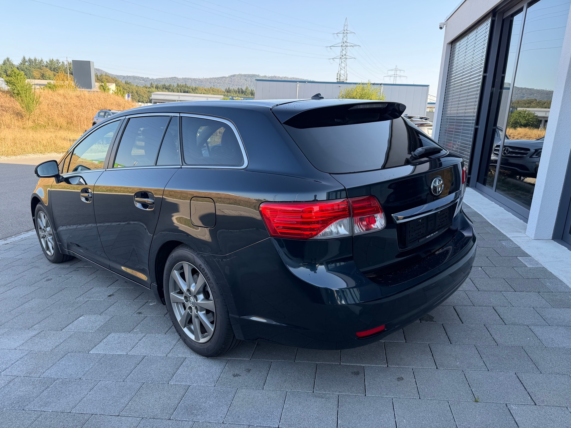 TOYOTA Avensis Sportswagon 2.0 Sol Premium Multidrive-image-8