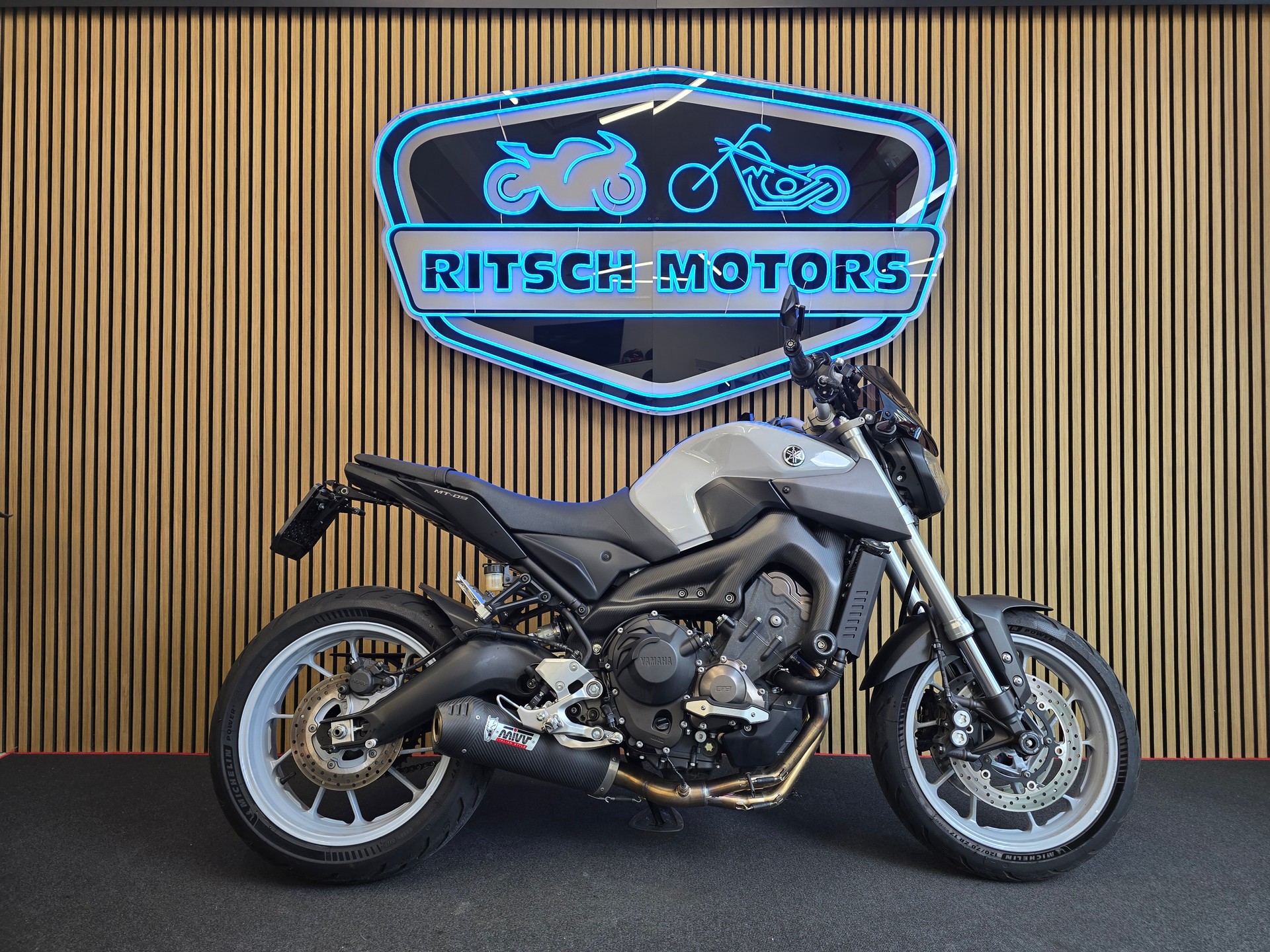 YAMAHA MT-09-image-0
