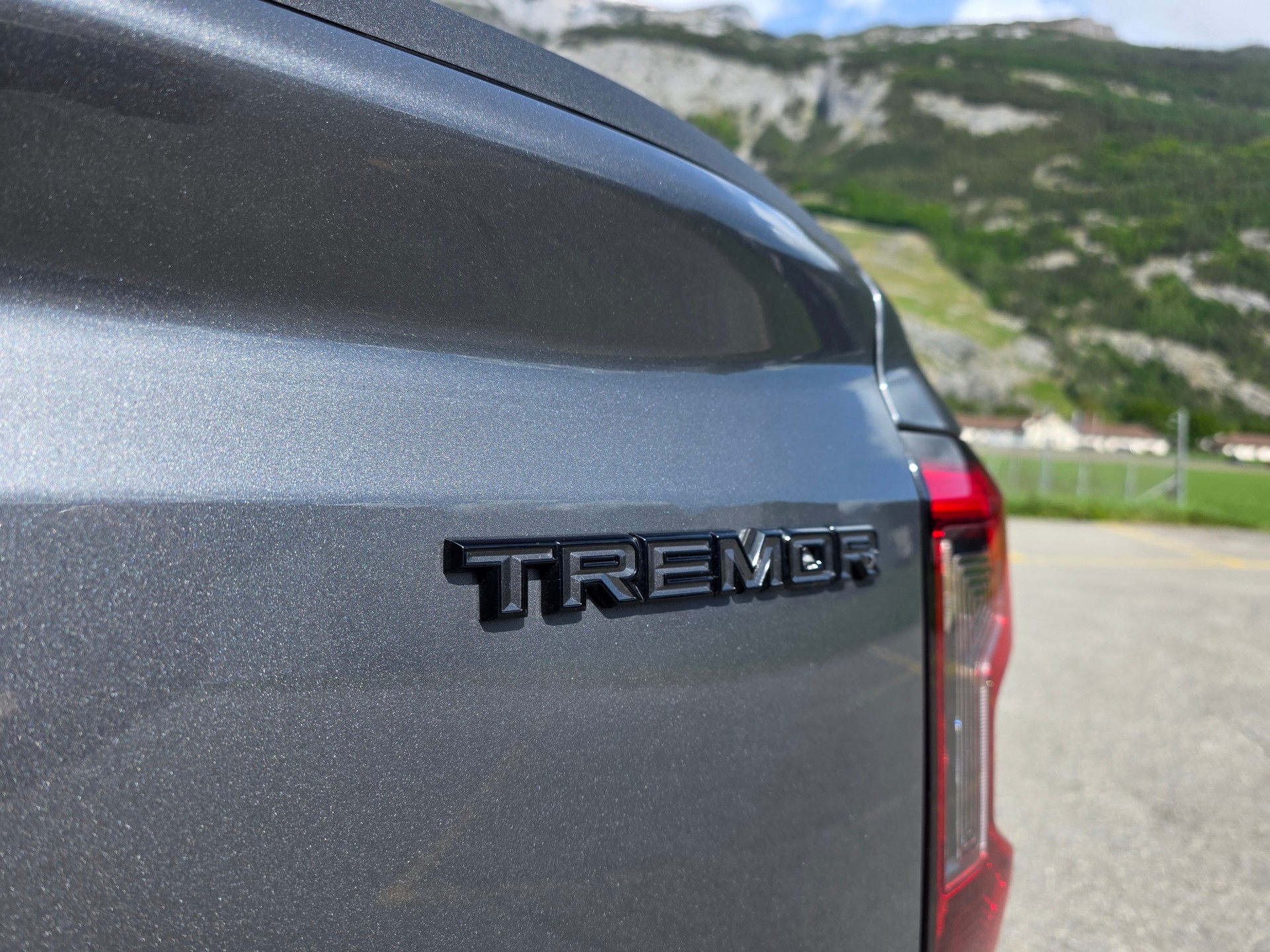FORD TREMOR 2.0 Eco Blue 4x4 Automat-image-12
