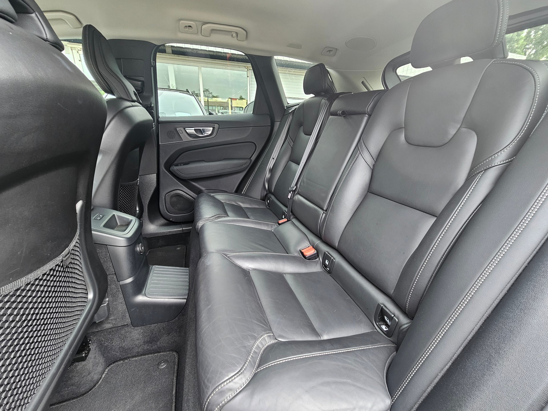 VOLVO 2.0 T8 TE Plus Dark eAWD-image-14