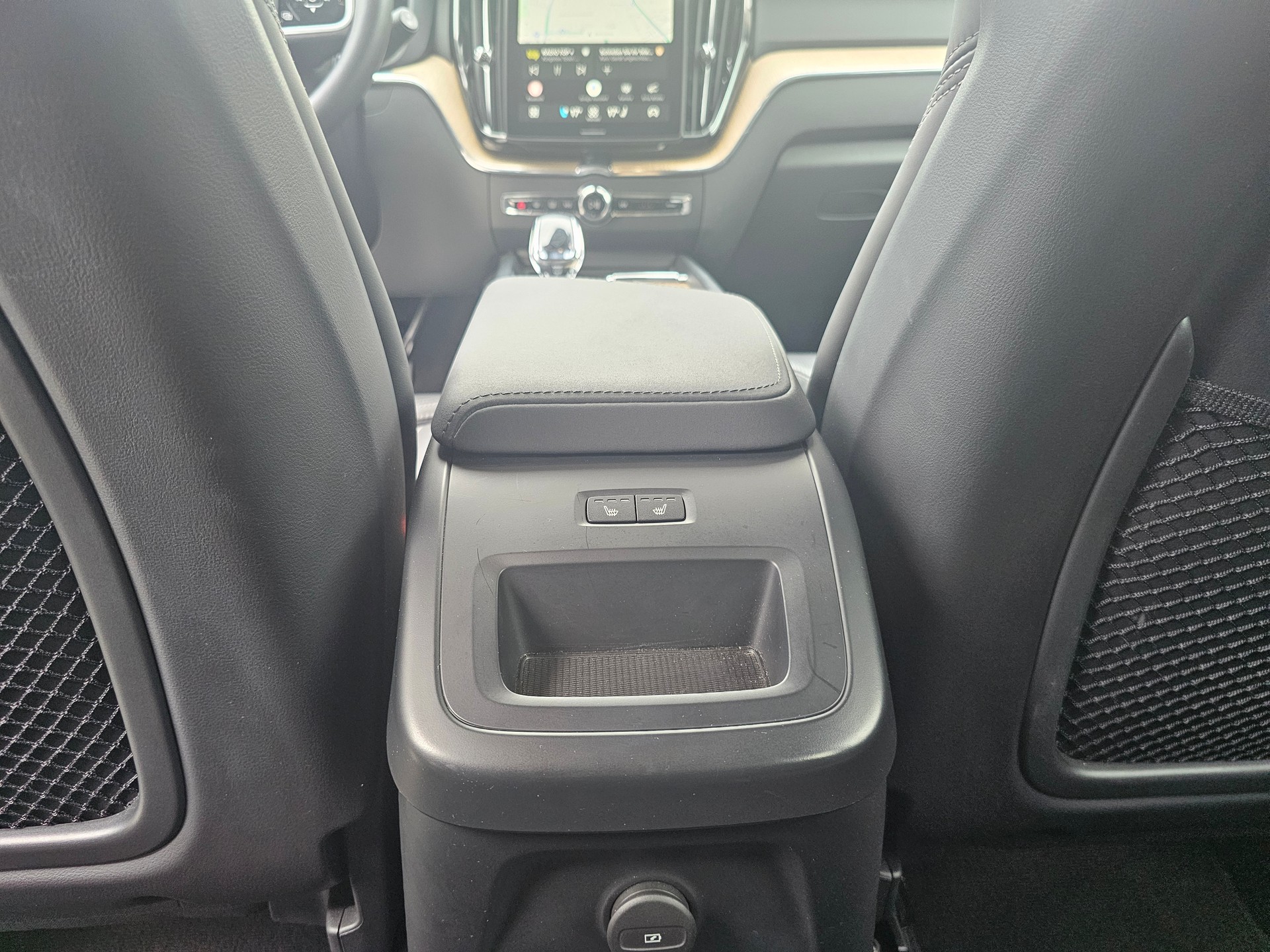 VOLVO 2.0 T8 TE Plus Dark eAWD-image-15