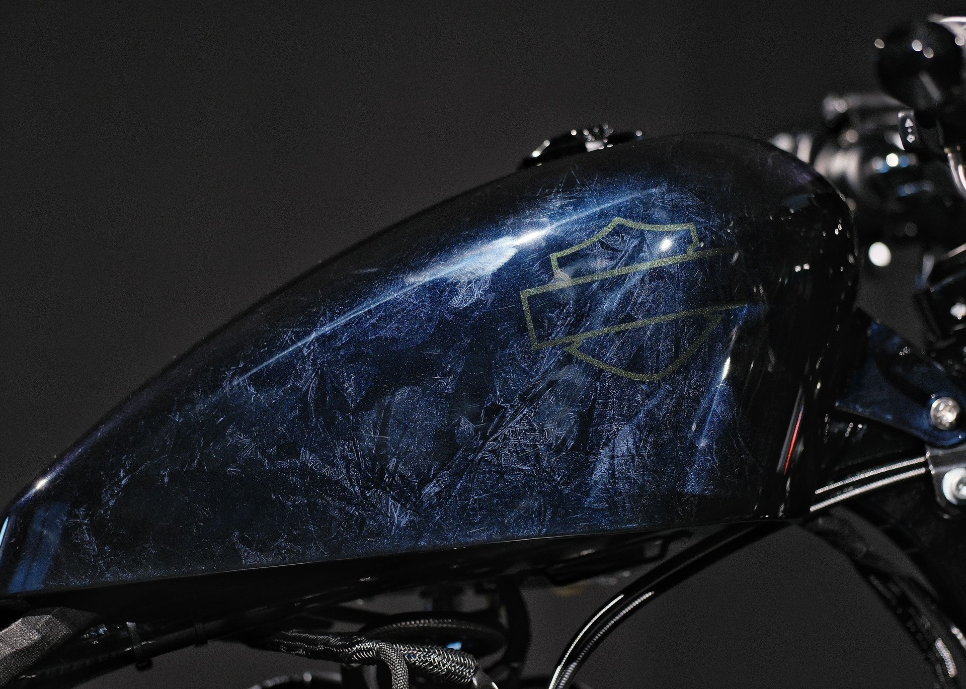 HARLEY-DAVIDSON XL 883 N Sportster Iron-image-8