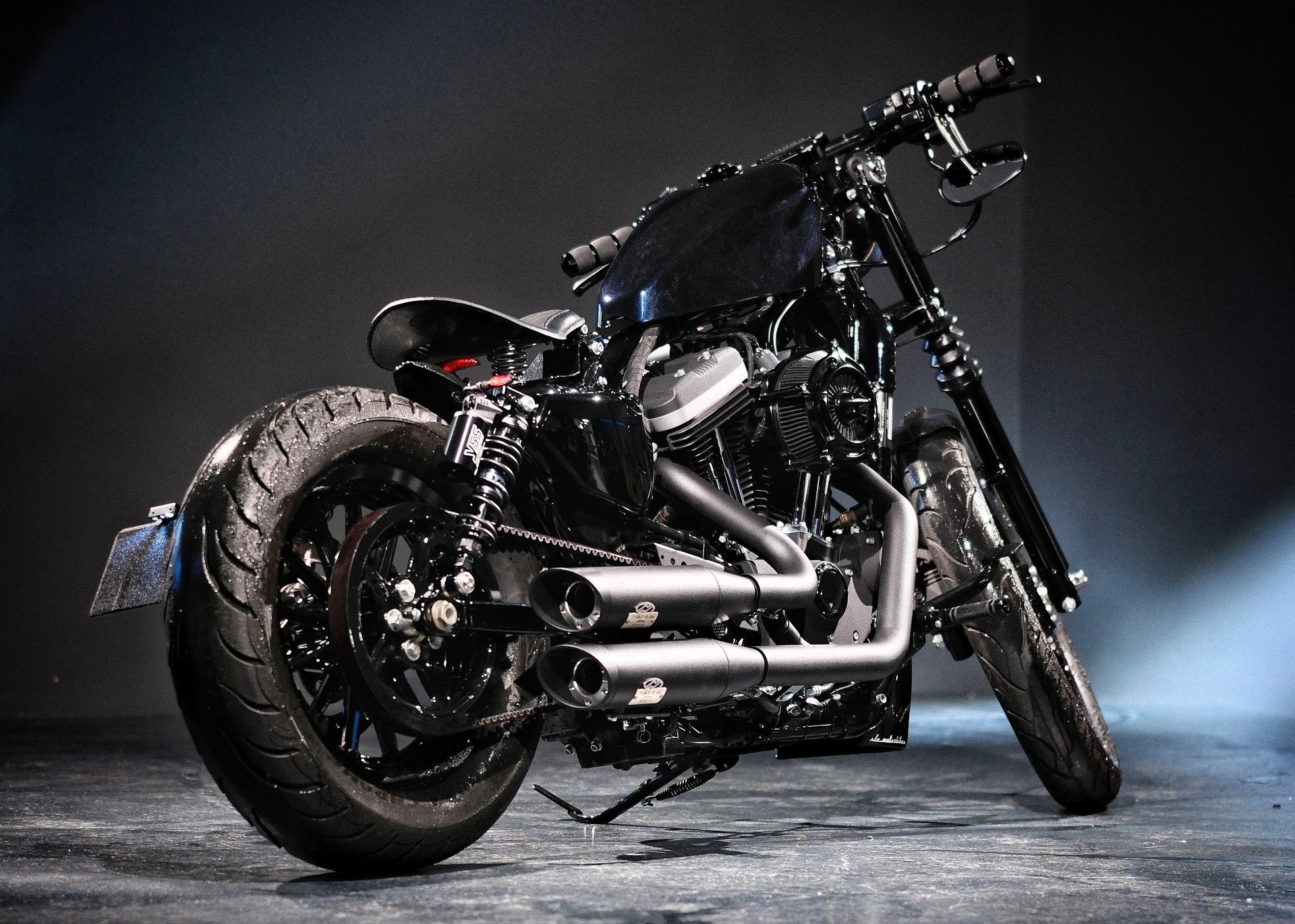 HARLEY-DAVIDSON XL 883 N Sportster Iron-image-1