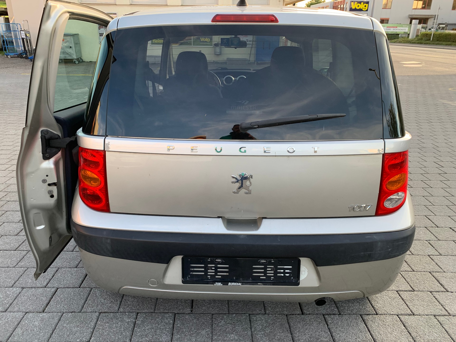 PEUGEOT 1007 1.4 HDI Trendy-image-5