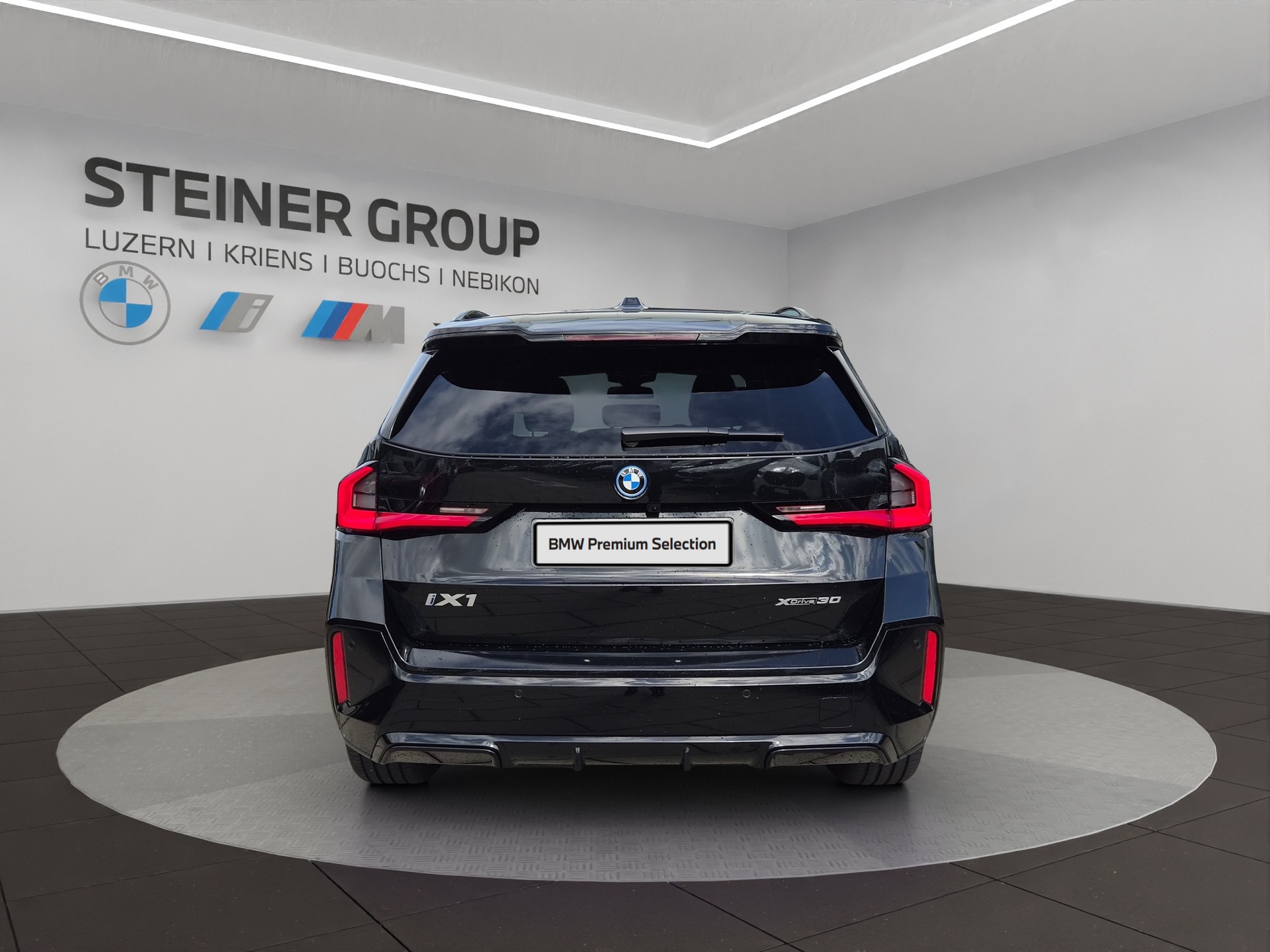 BMW iX1 xDrive 30 Edition M Sport-image-6