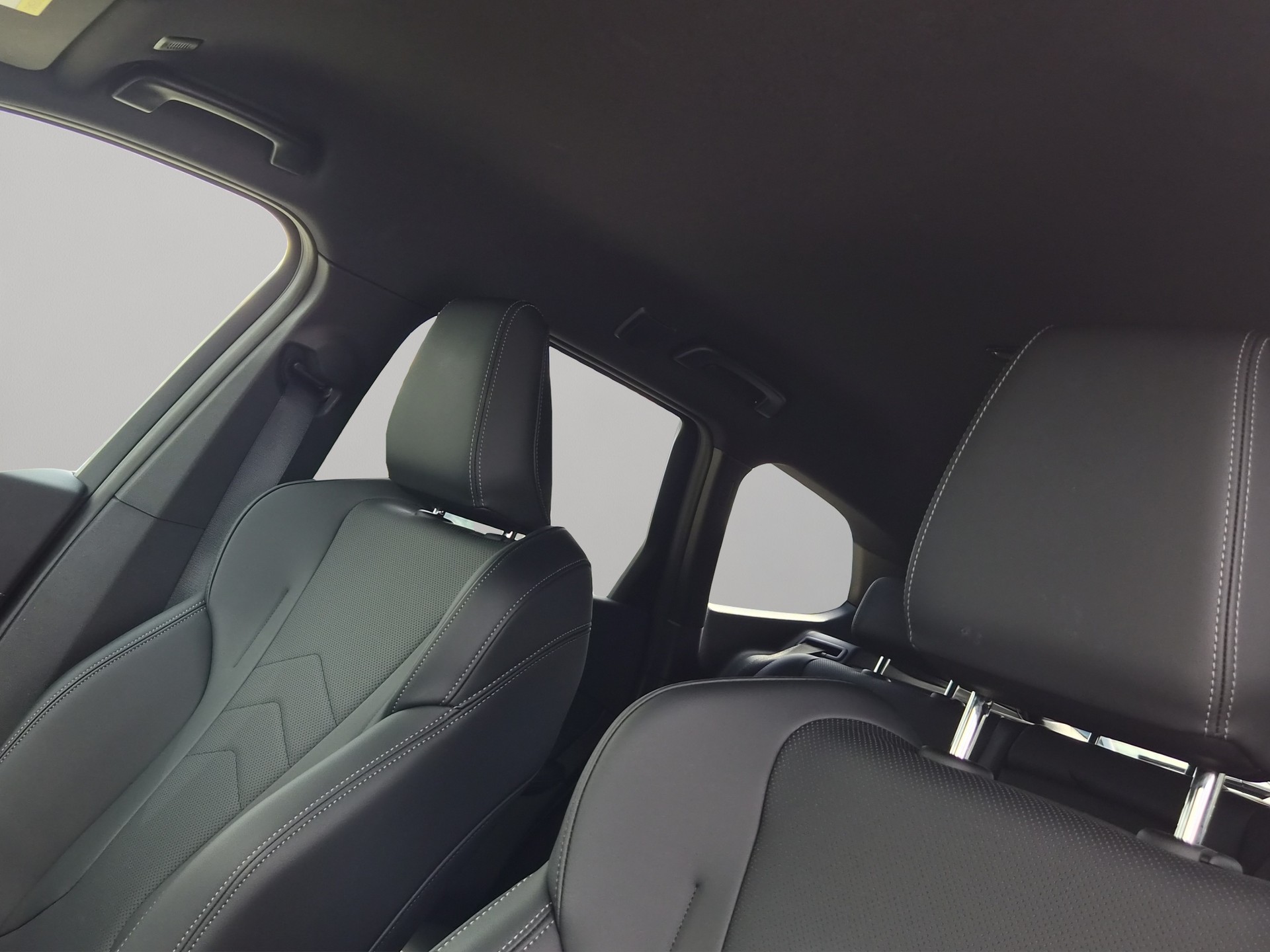 BMW iX1 xDrive 30 Edition M Sport-image-13