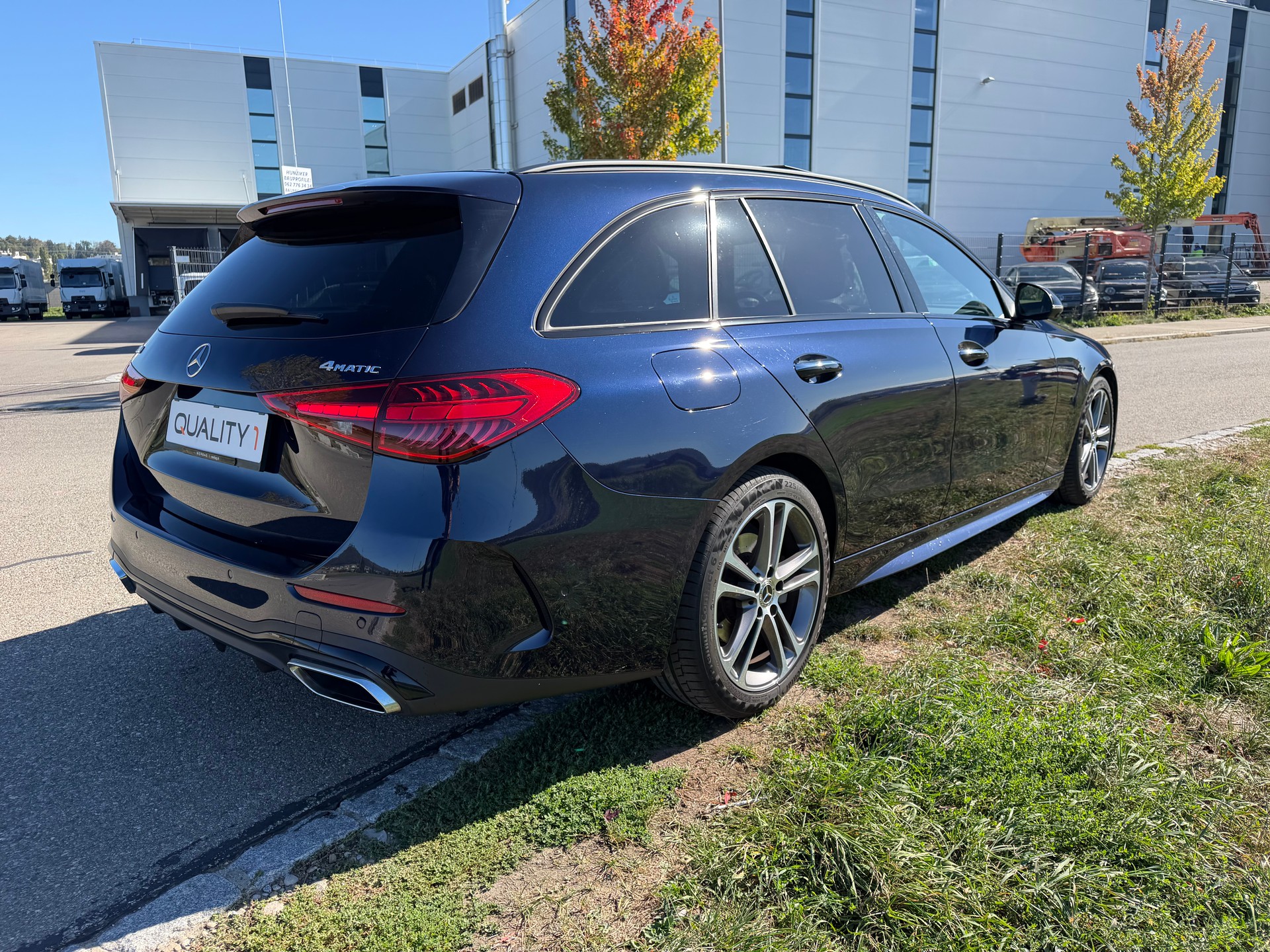 MERCEDES-BENZ C 300 T 4Matic* AMG Line*-360°-Kamera-image-11