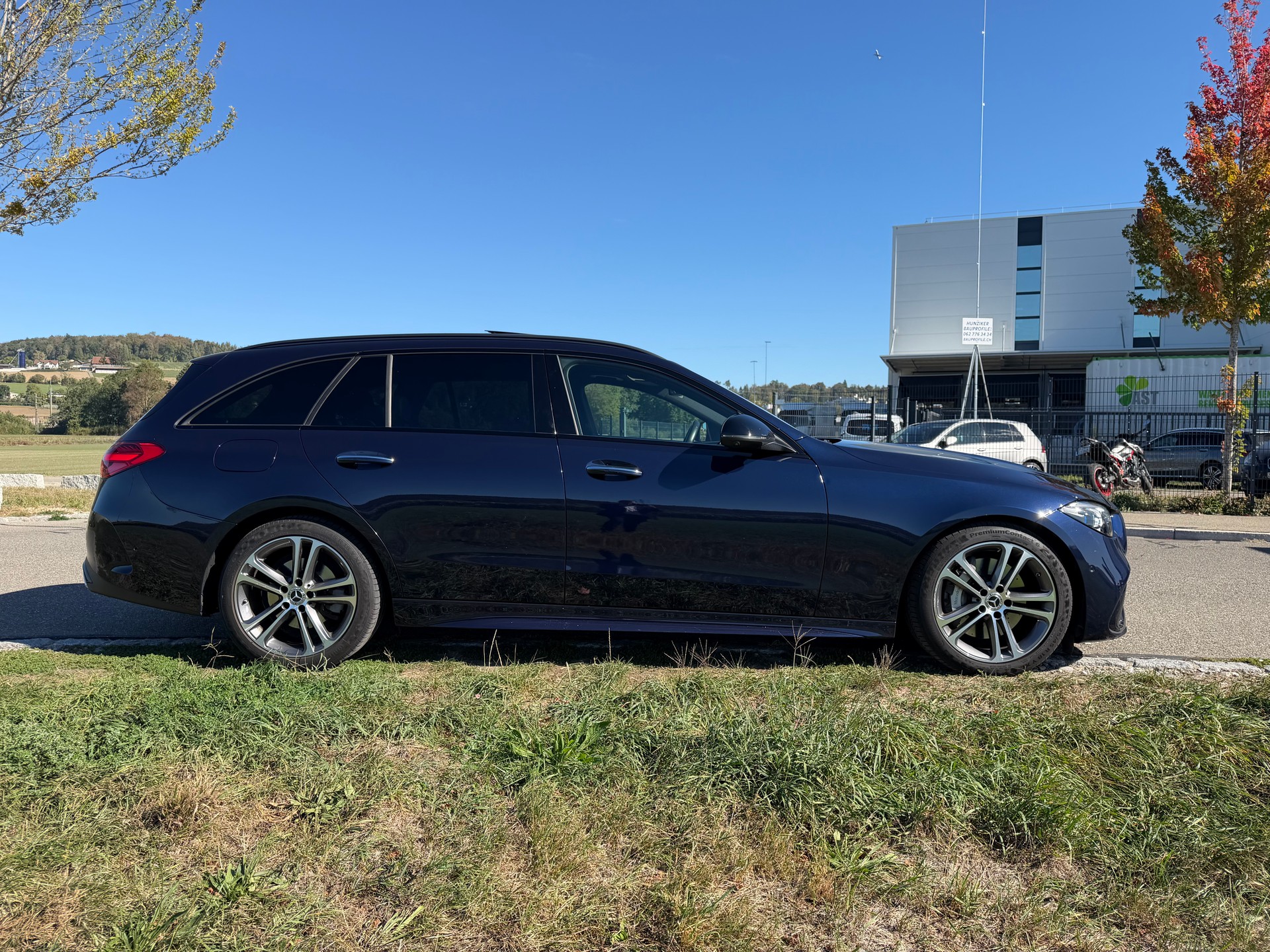 MERCEDES-BENZ C 300 T 4Matic* AMG Line*-360°-Kamera-image-12