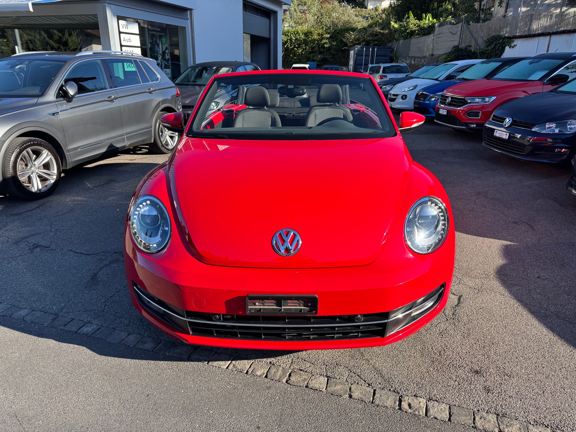VW Beetle Cabrio 1.2 TSI BMT Design DSG-showroom-element-3
