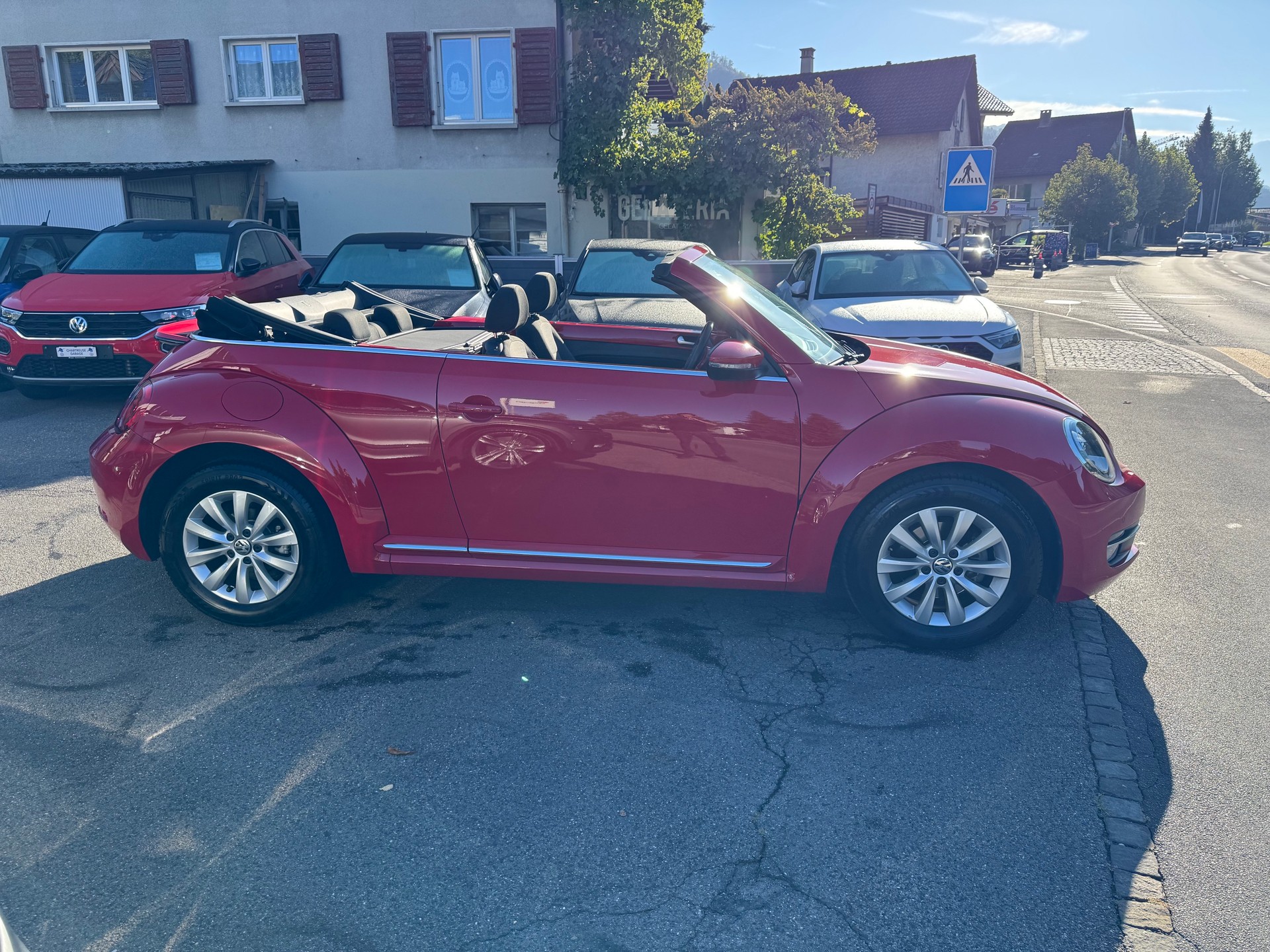 VW Beetle Cabrio 1.2 TSI BMT Design DSG-image-6