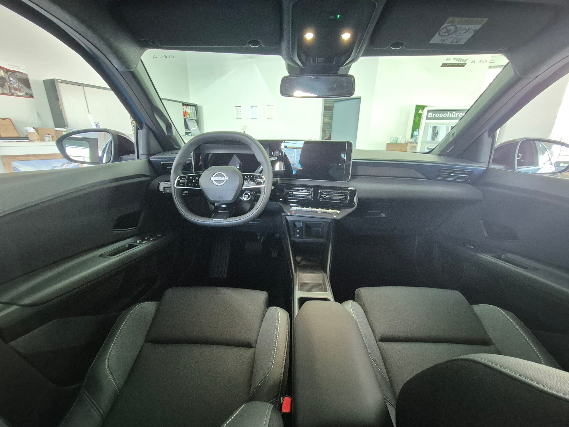 NISSAN Micra 52kWh Advance-image-7