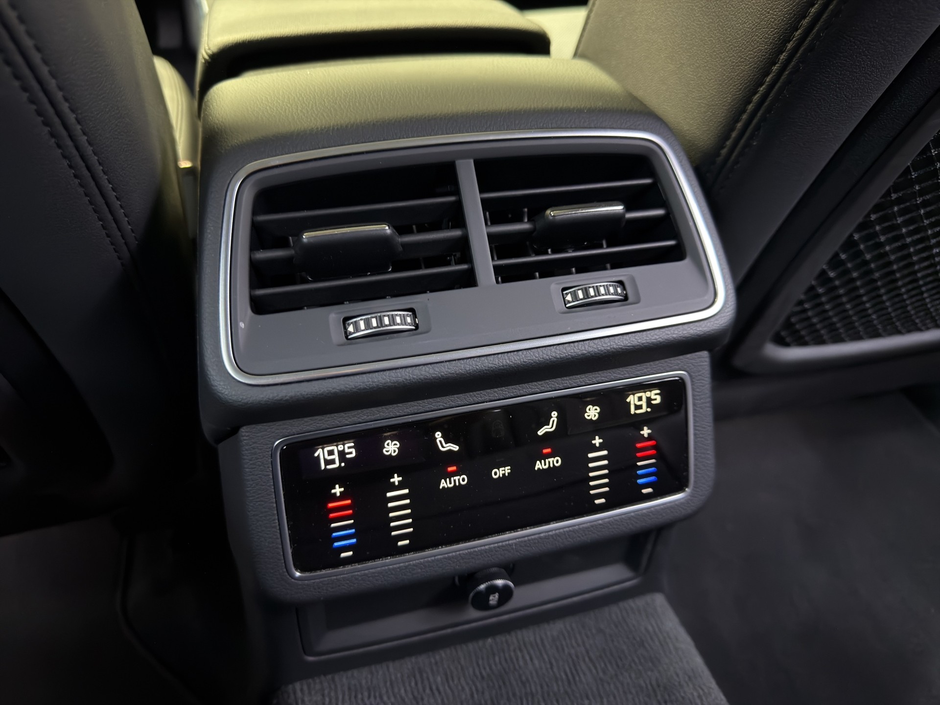AUDI A6 Avant 45 TFSI Design S-tronic-image-25
