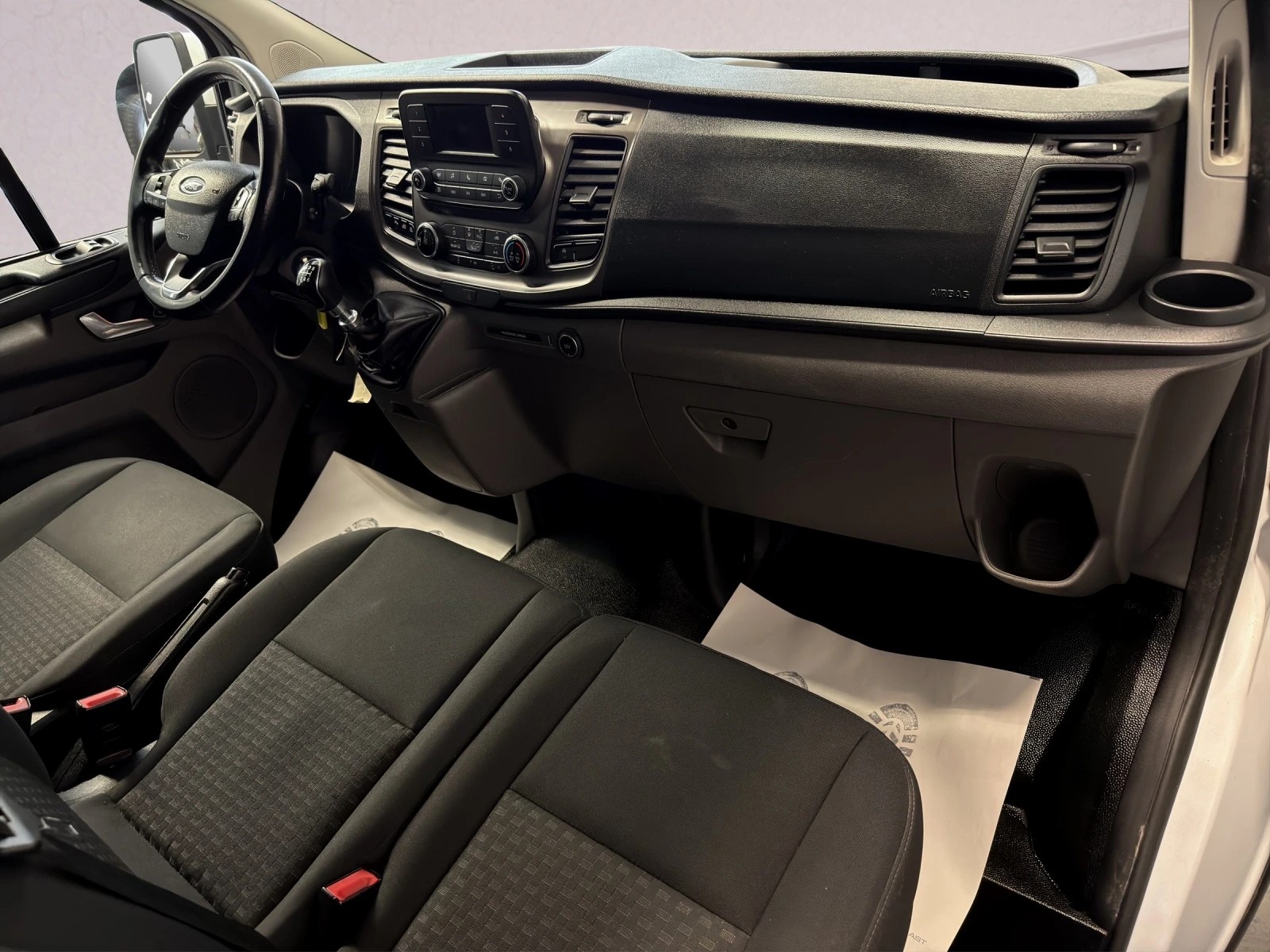 FORD Transit Custom 320 L1H1 Trend-image-9