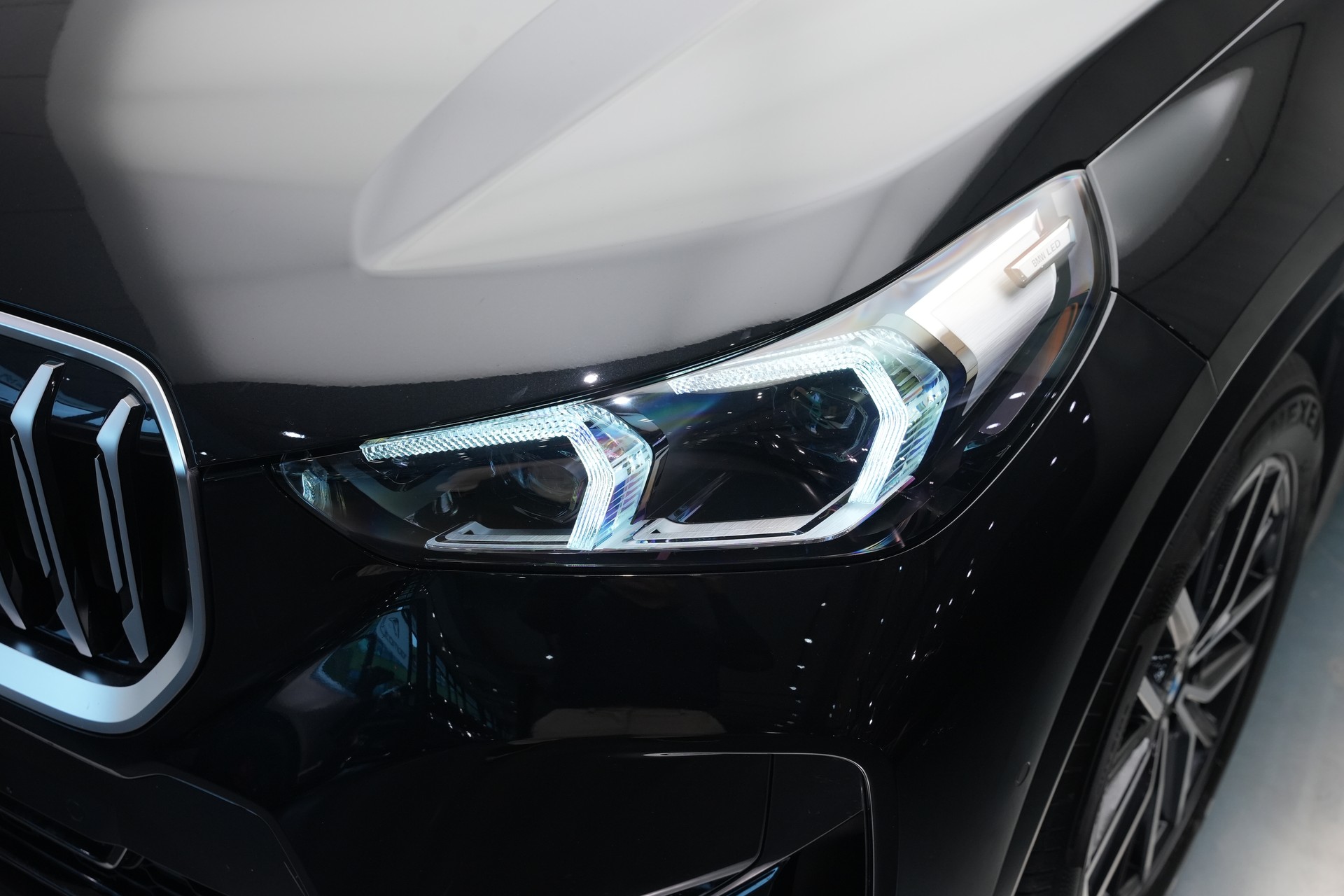 BMW X1 sDrive 18i M Sport *Panorama* *Harman/Kardon*-image-40