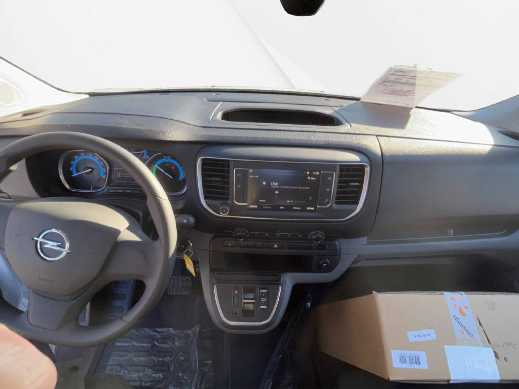OPEL Vivaro-e Pont 2.7 t M 75kWh Essentia-image-6