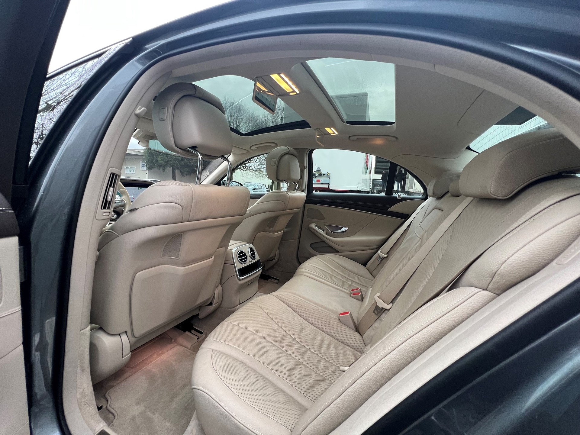 MERCEDES-BENZ S 350 d 4Matic 9G-Tronic-image-10