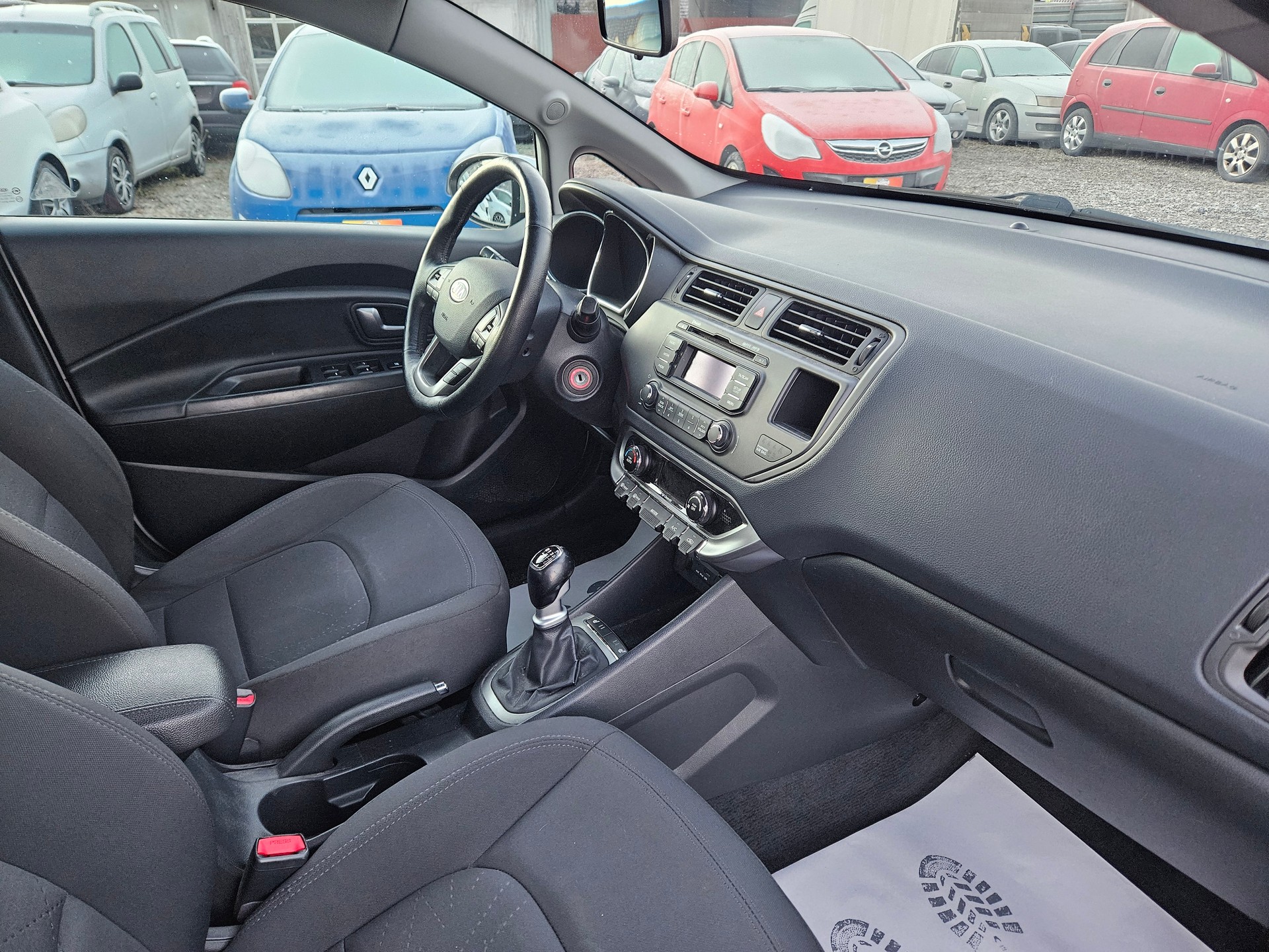 KIA RIO-image-14