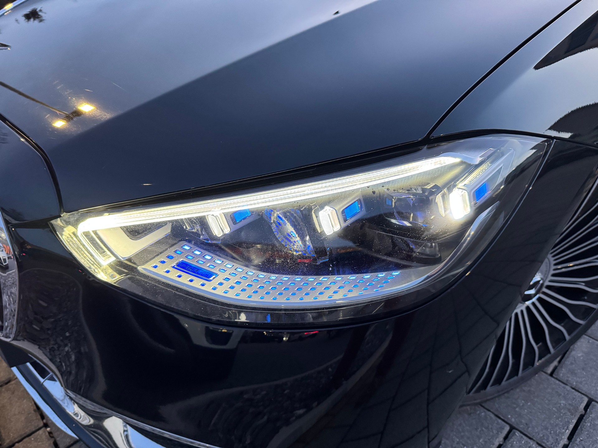 MERCEDES-BENZ S 680 4Matic Maybach First Class 9G-Tronic-image-13