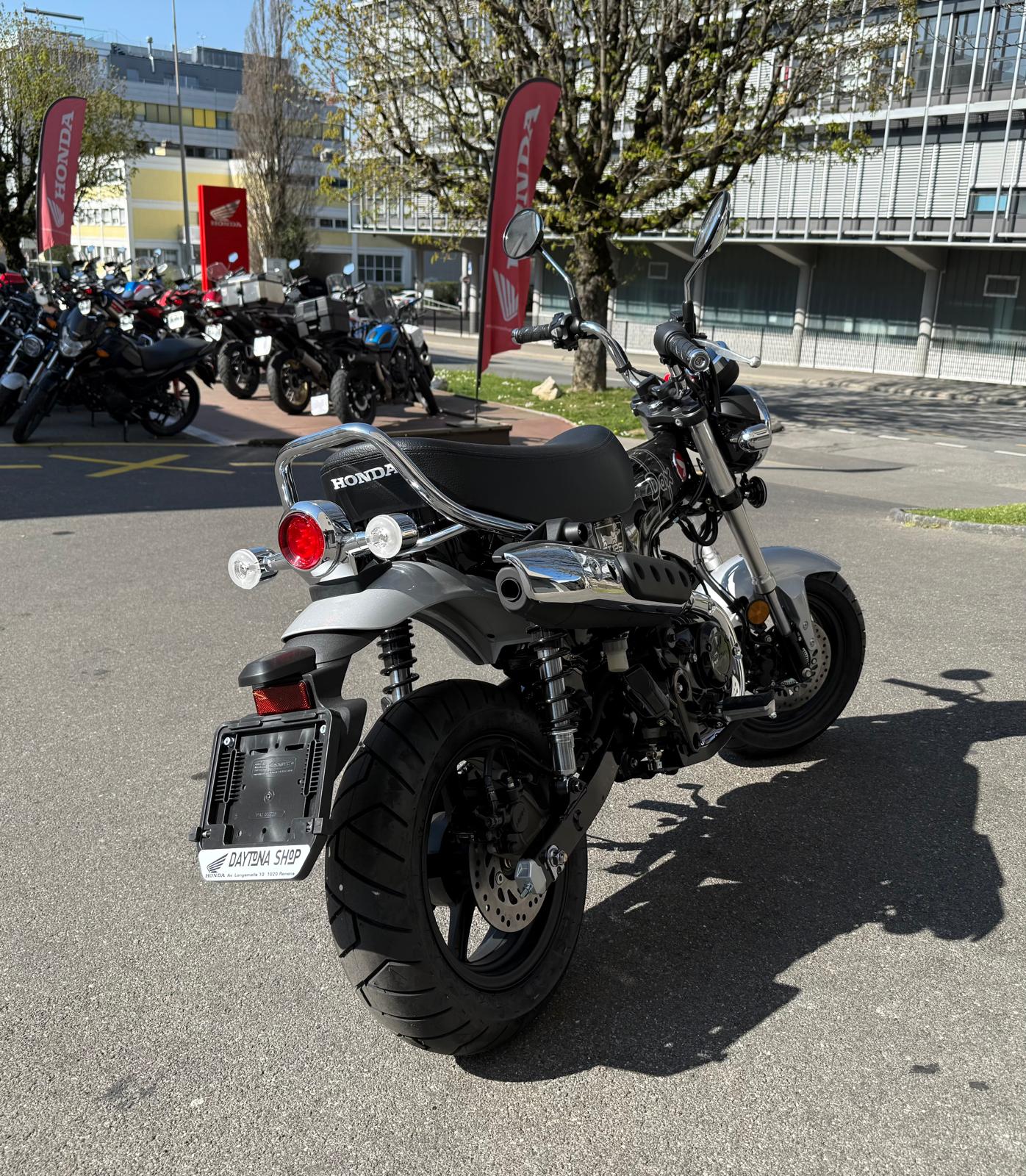 HONDA St 125 Dax-image-5