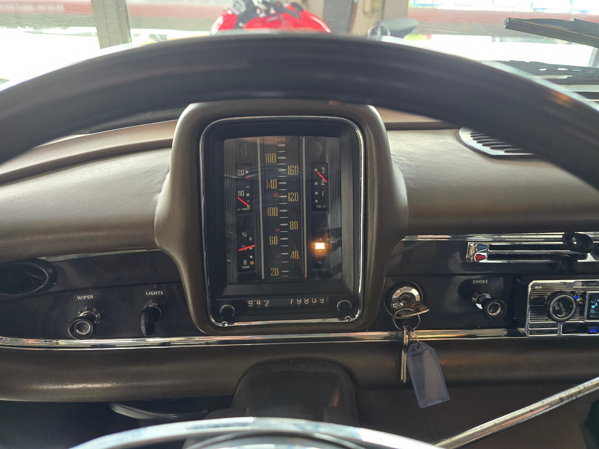 MERCEDES-BENZ 200-image-10