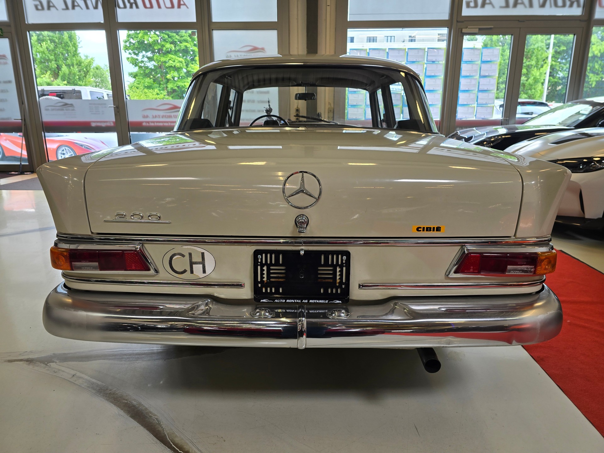 MERCEDES-BENZ 200-image-6