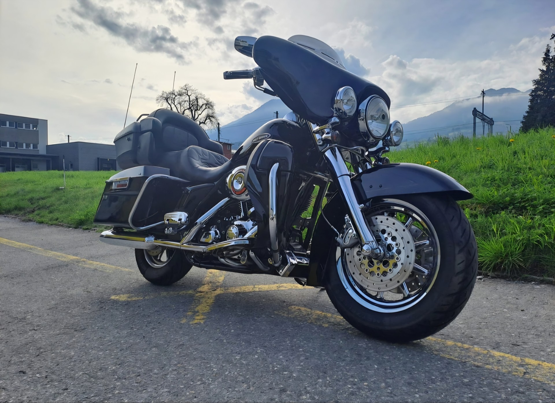 HARLEY-DAVIDSON FLHTCUI Electra Glide Ultra Classic CVO