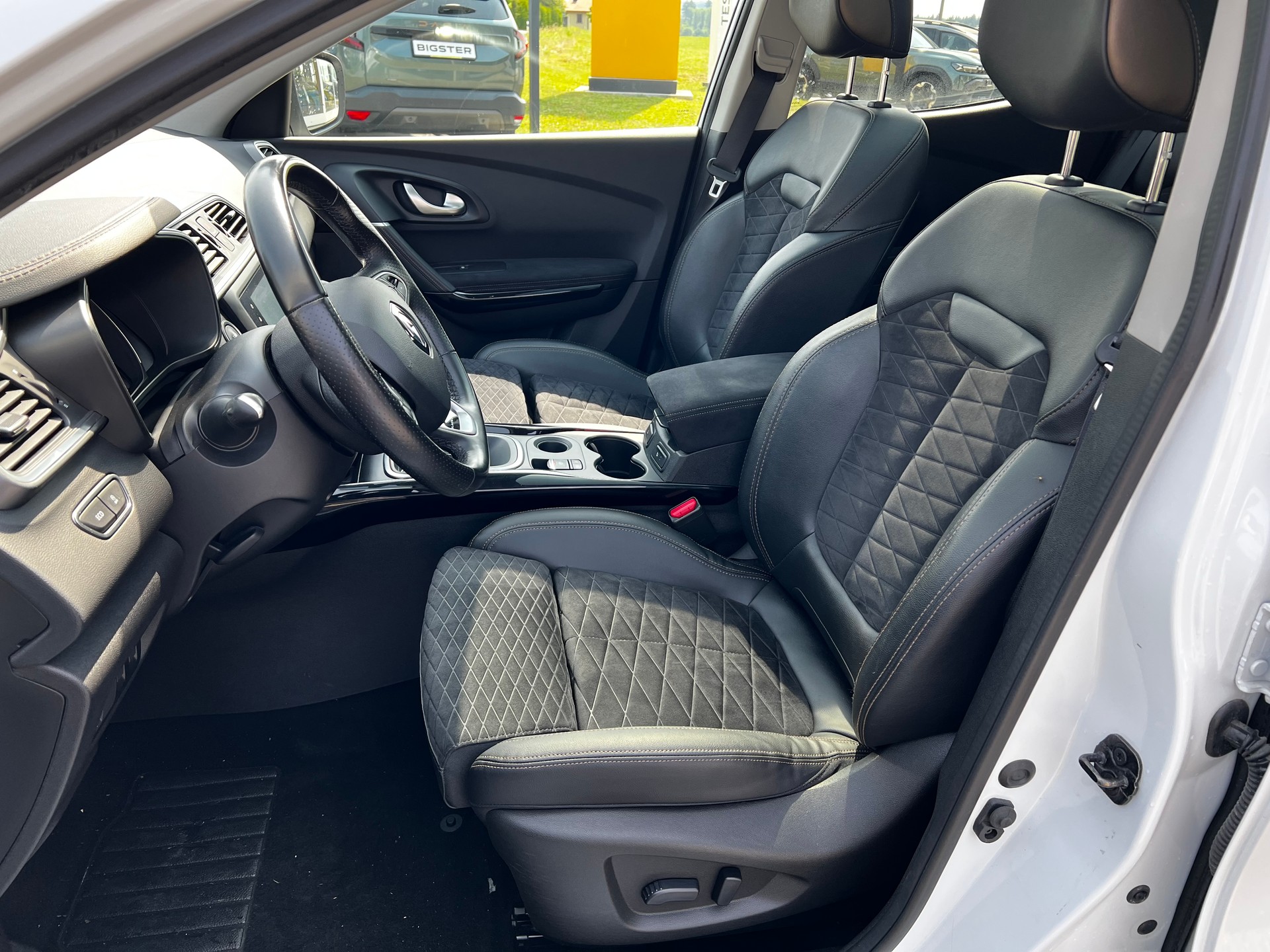 RENAULT Kadjar BLACK EDITION TCe 160 E-image-7