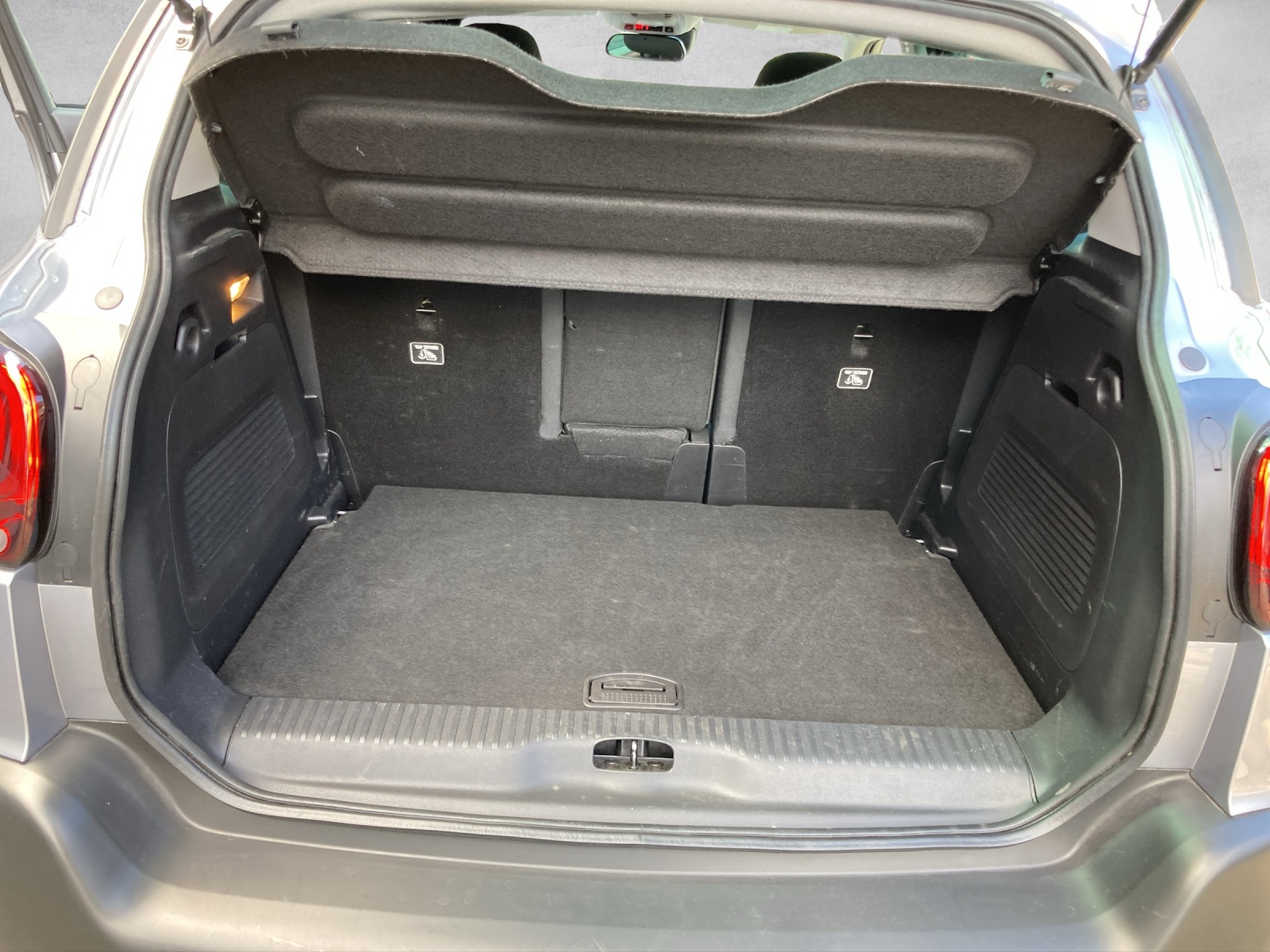 CITROEN C3 Aircross 1.2i PureTech Shine-image-8
