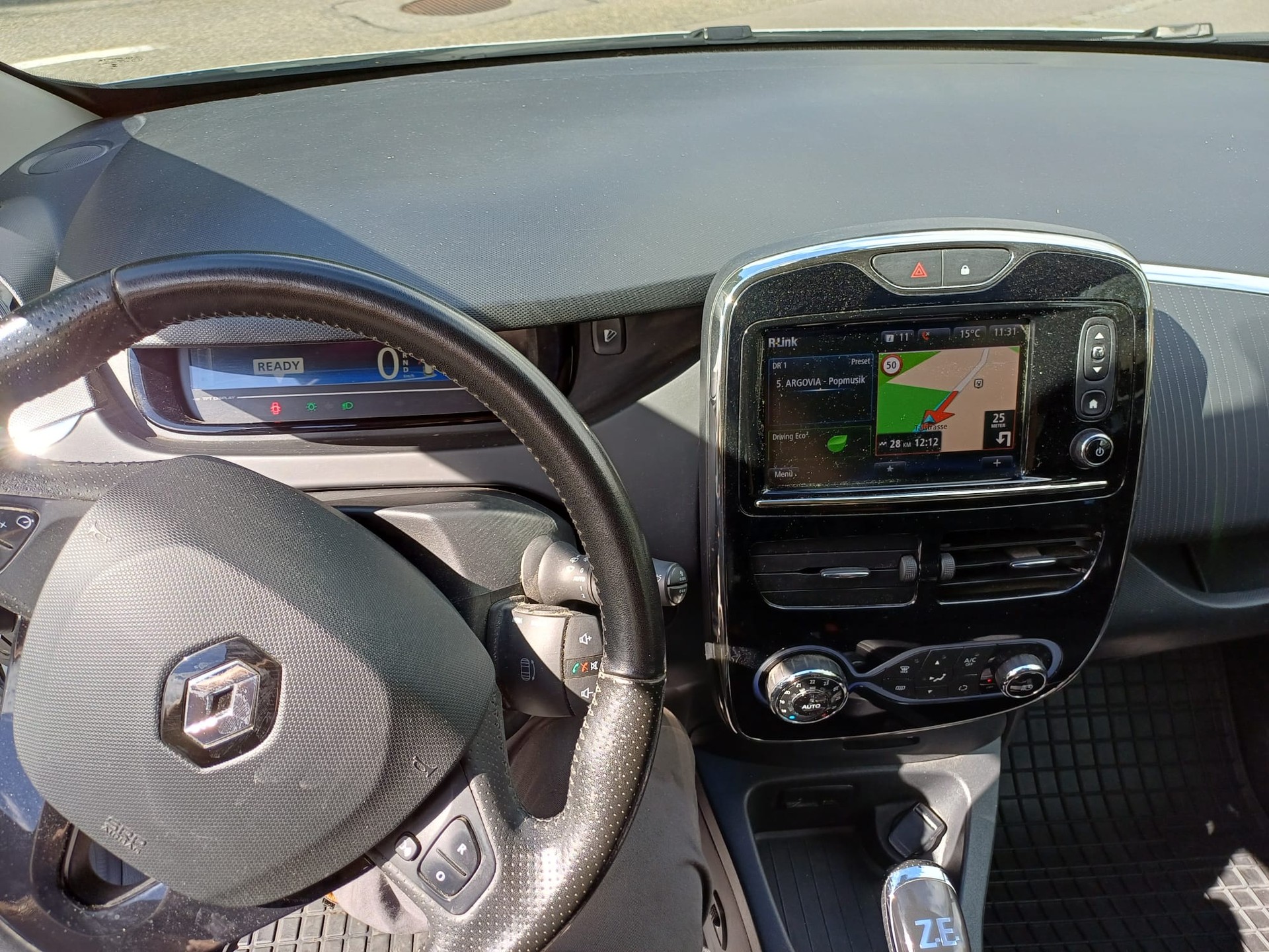 RENAULT Zoe Limited R110 (Batterie Miete)-showroom-element-3