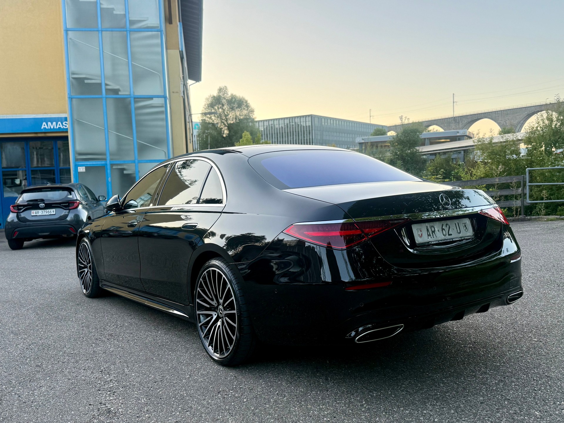 MERCEDES-BENZ S 580 L 4Matic AMG Line 9G-Tronic-image-5