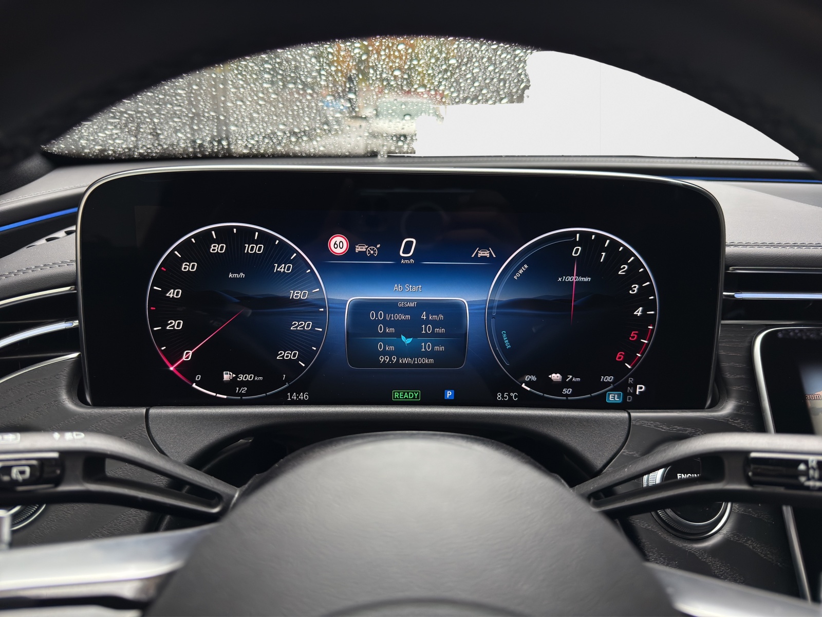 MERCEDES-BENZ E 300 de T 4Matic 9G-Tronic-image-20