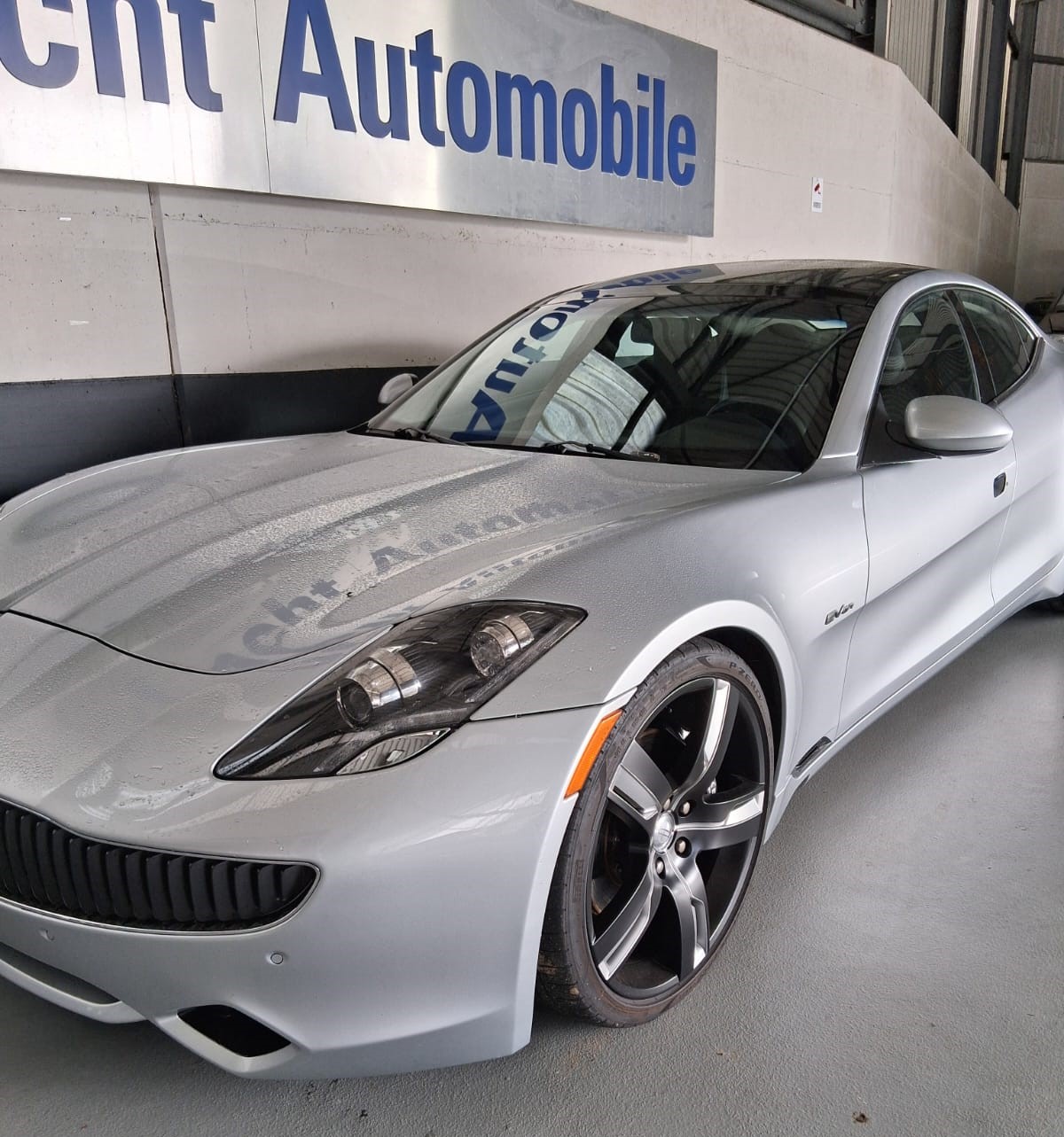 FISKER Karma Sport-showroom-element-2