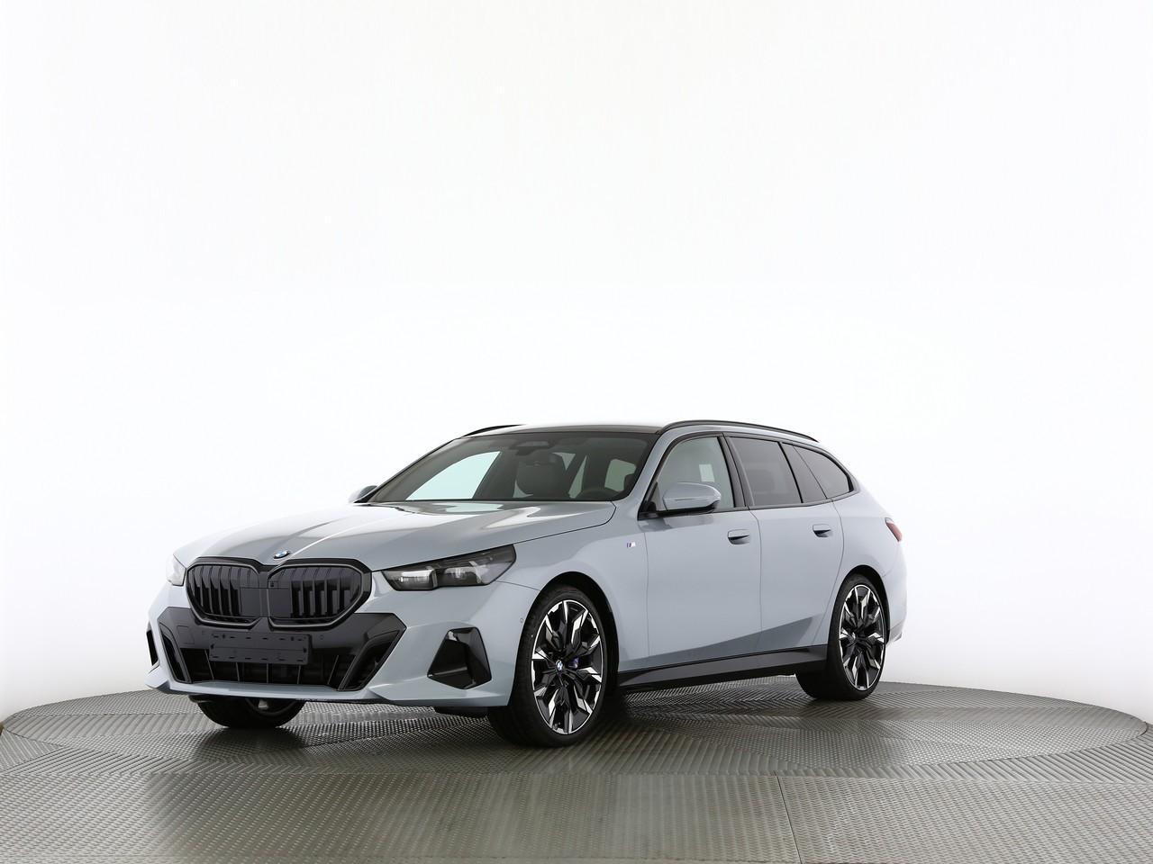 BMW 540d xDrive 48V Touring M Sport Pro Steptronic-image-0