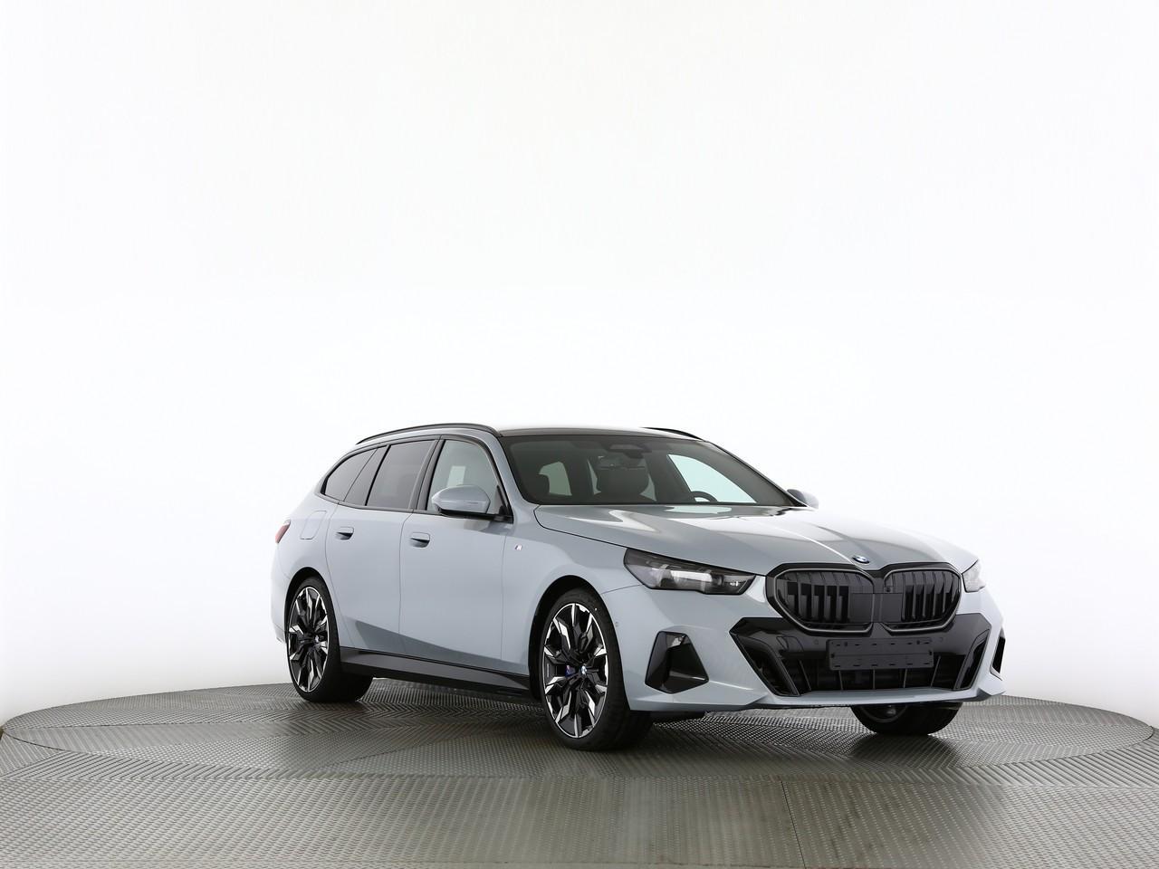 BMW 540d xDrive 48V Touring M Sport Pro Steptronic-image-3
