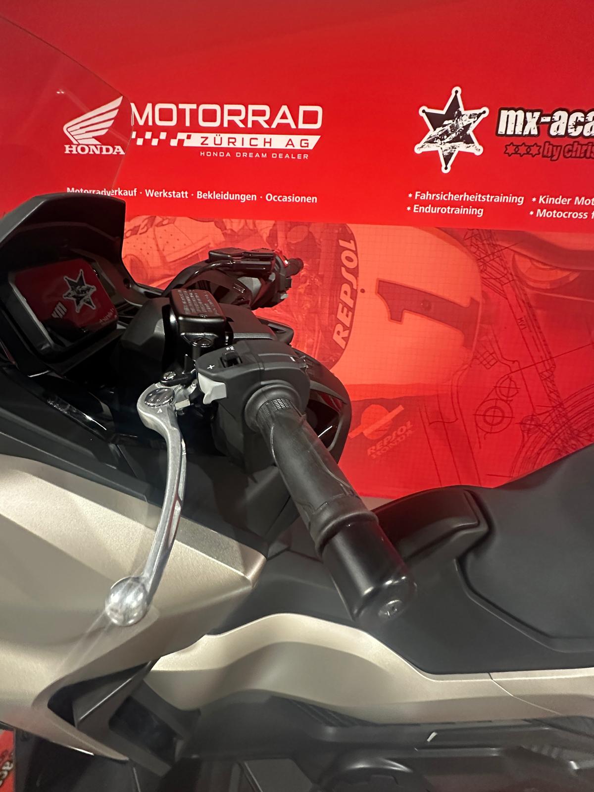 HONDA FORZA 750*Modell 2026**Neufahrzeug**Matte Warm Ash Metallic**Jetzt reservieren möglich-image-8
