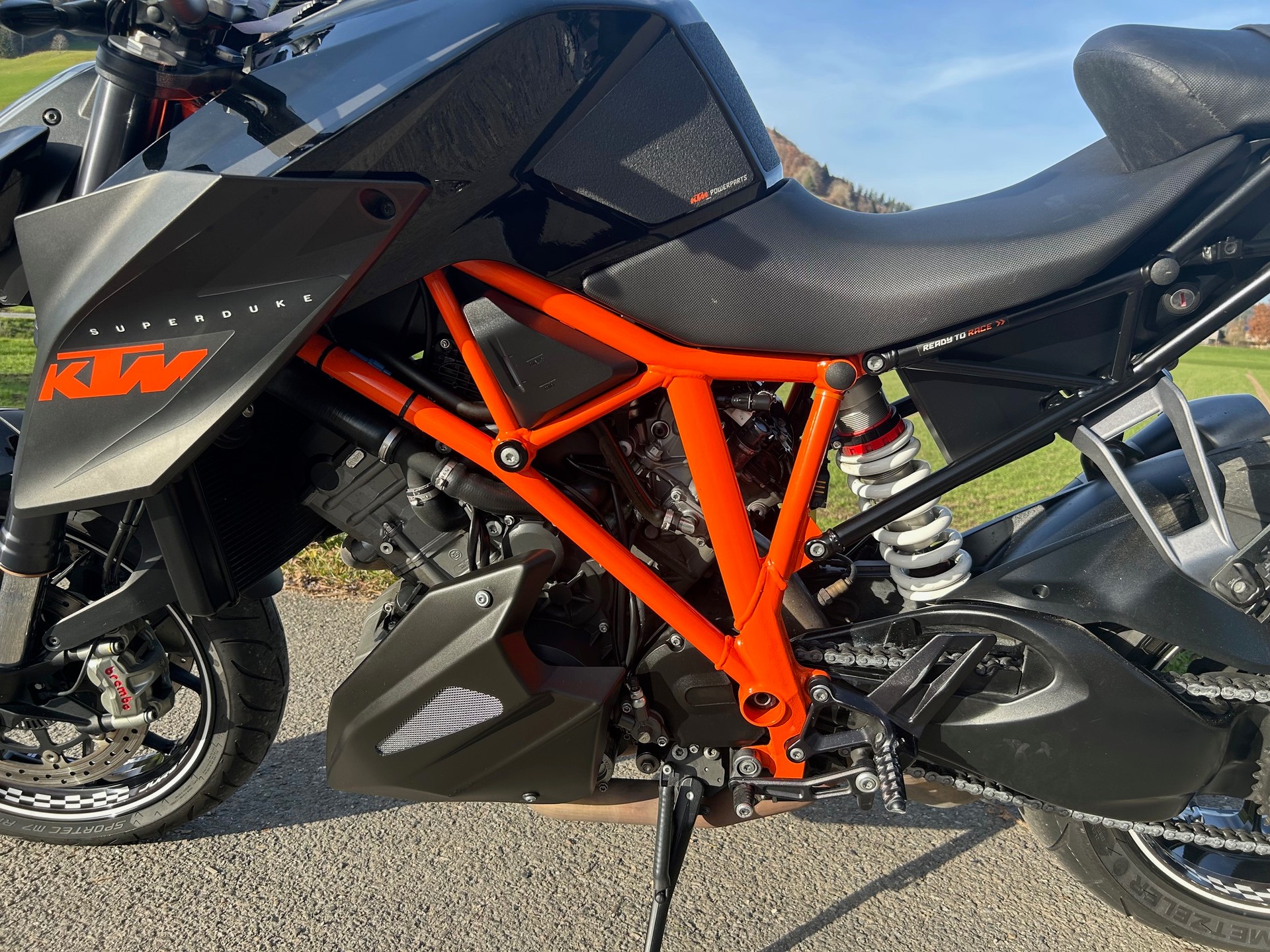 KTM 1290 Super Duke R-image-6
