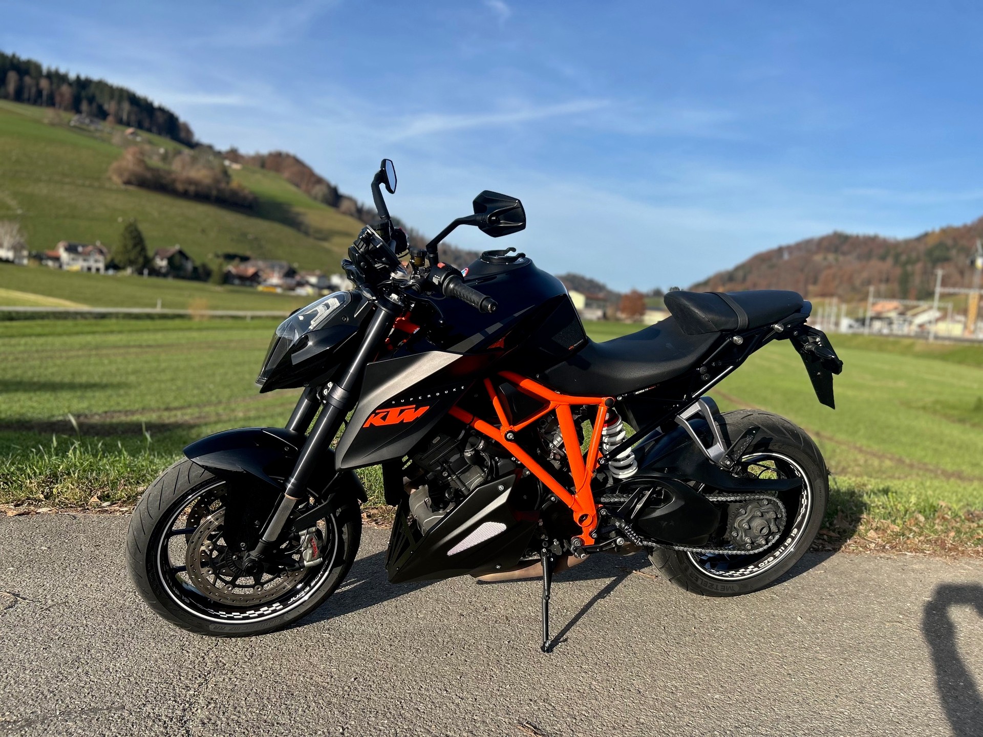 KTM 1290 Super Duke R-image-4