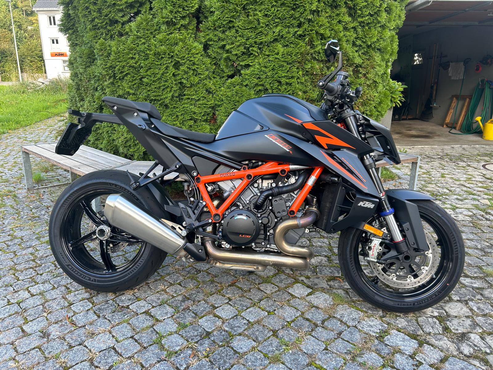 KTM 1390 Super Duke R EVO-image-5
