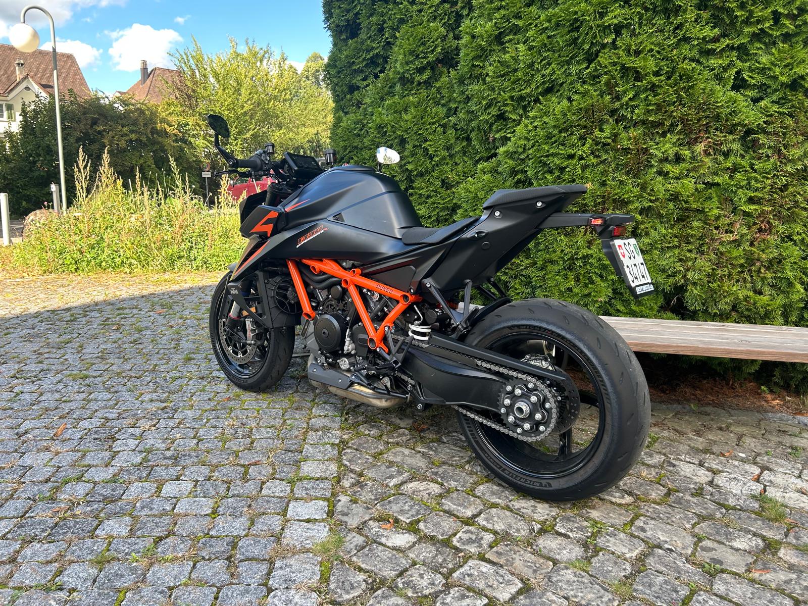 KTM 1390 Super Duke R EVO-image-6